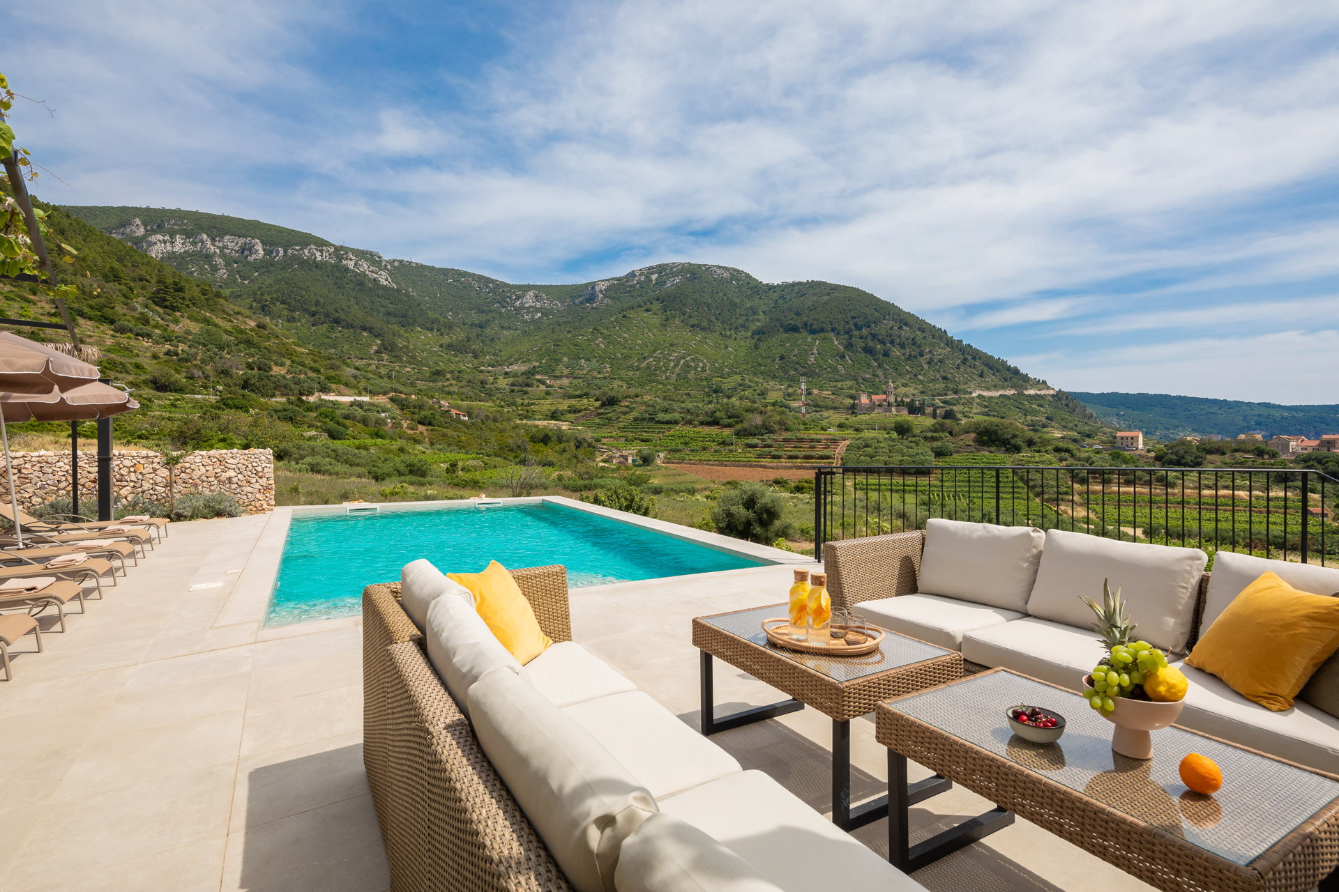 Luxury Villa Promissa with Pool