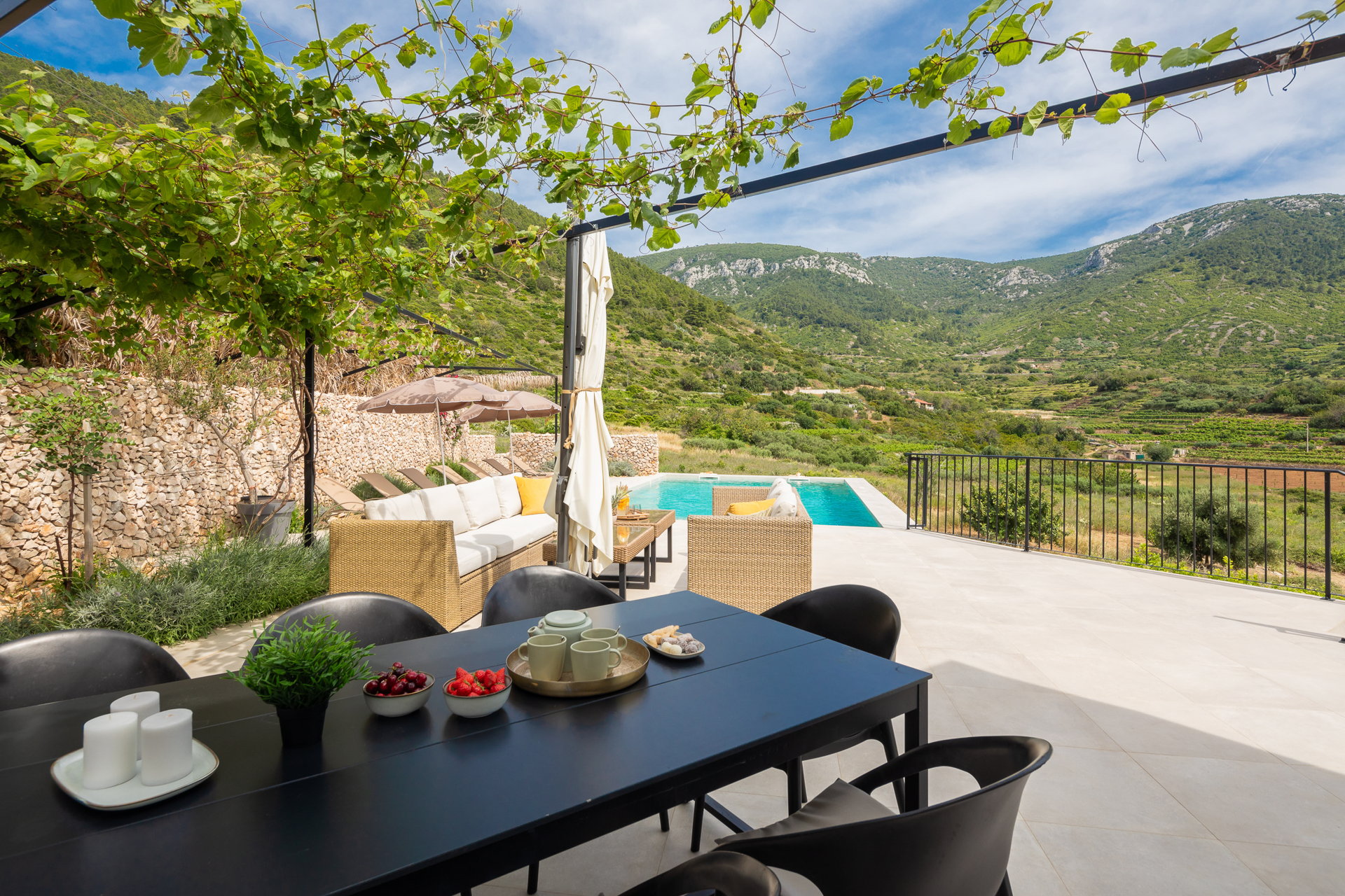 Luxury Villa Promissa with Pool