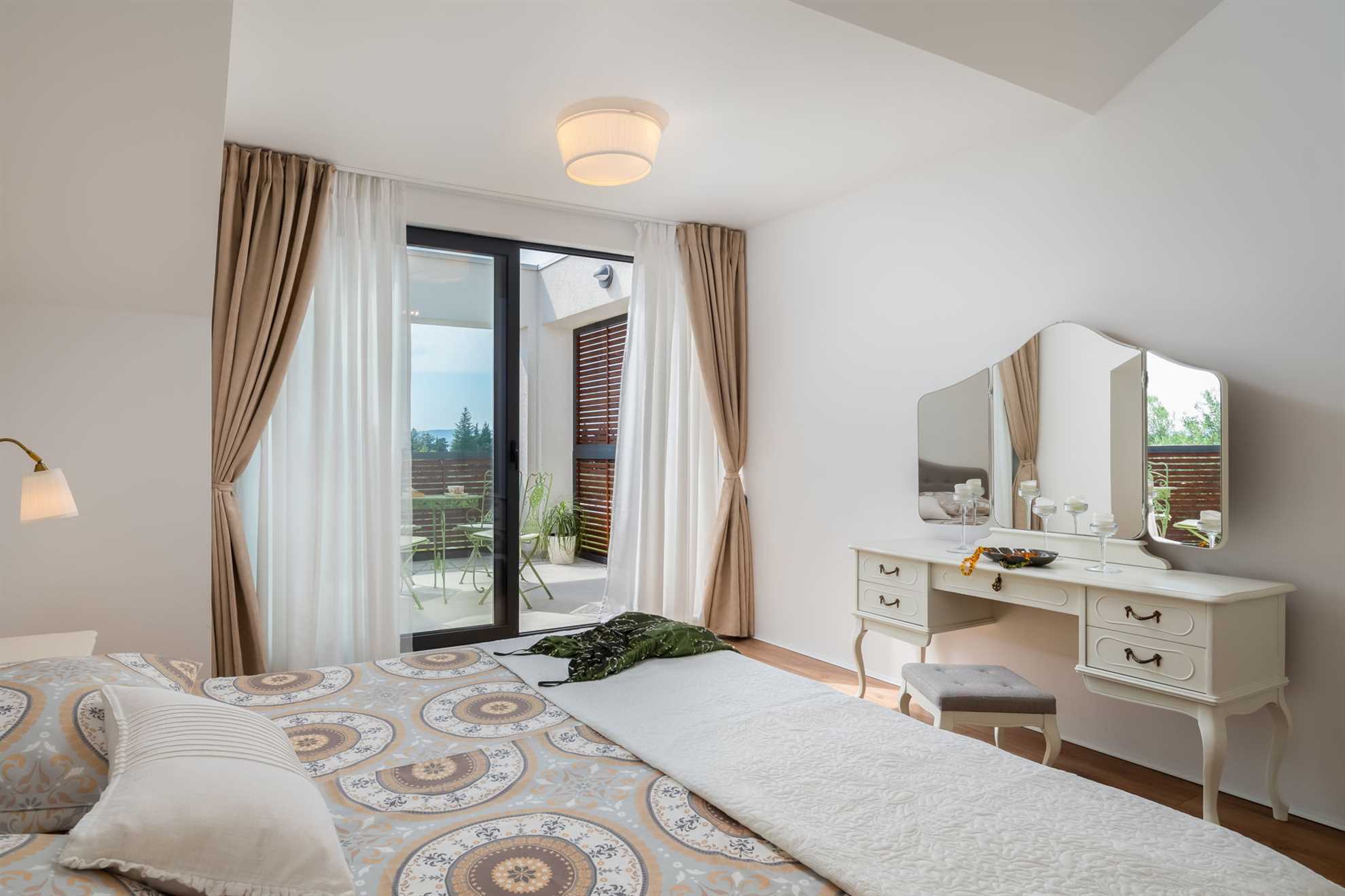 Luxury Villa White Oasis with Swimming Pool