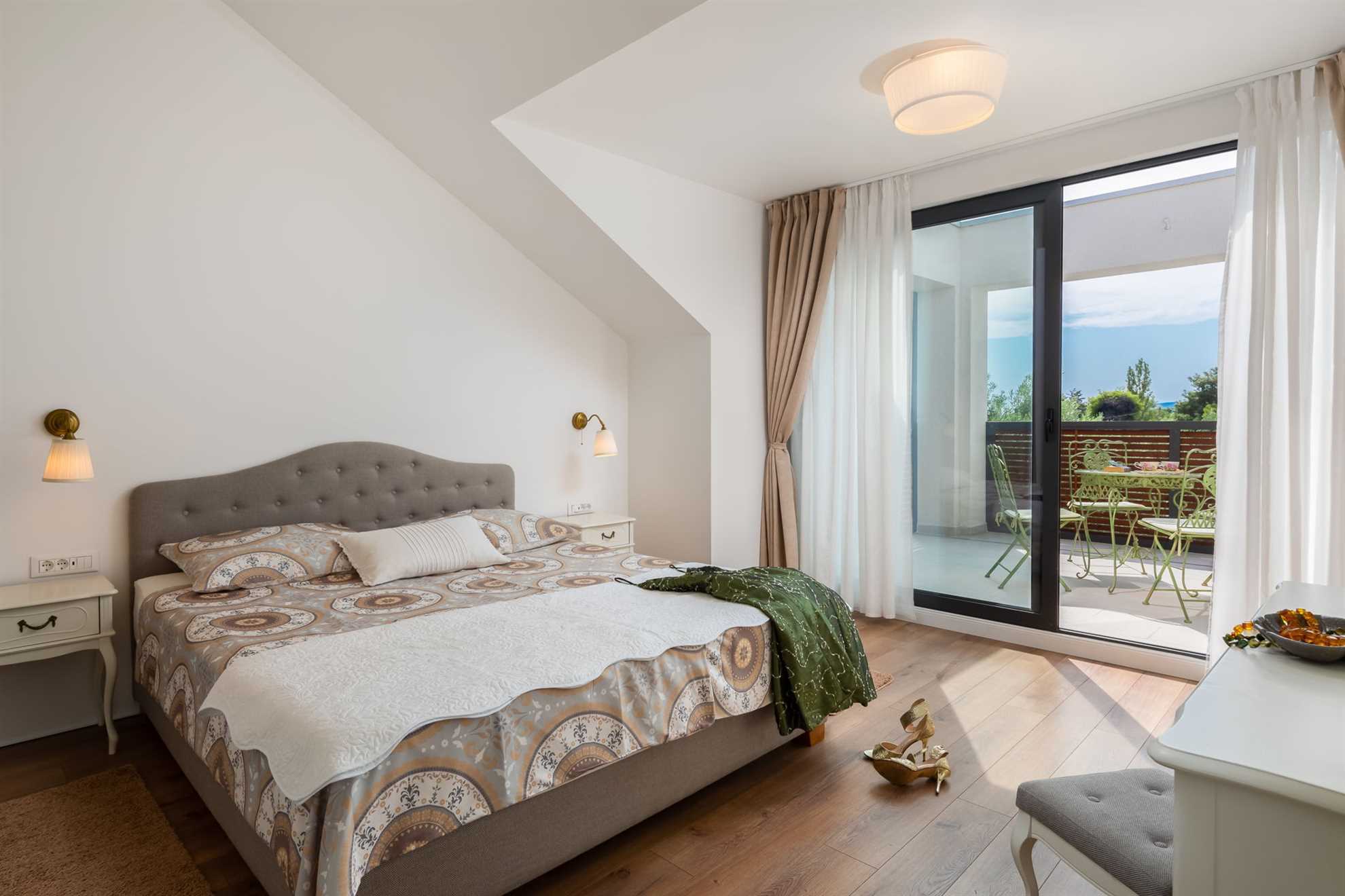 Luxury Villa White Oasis with Swimming Pool