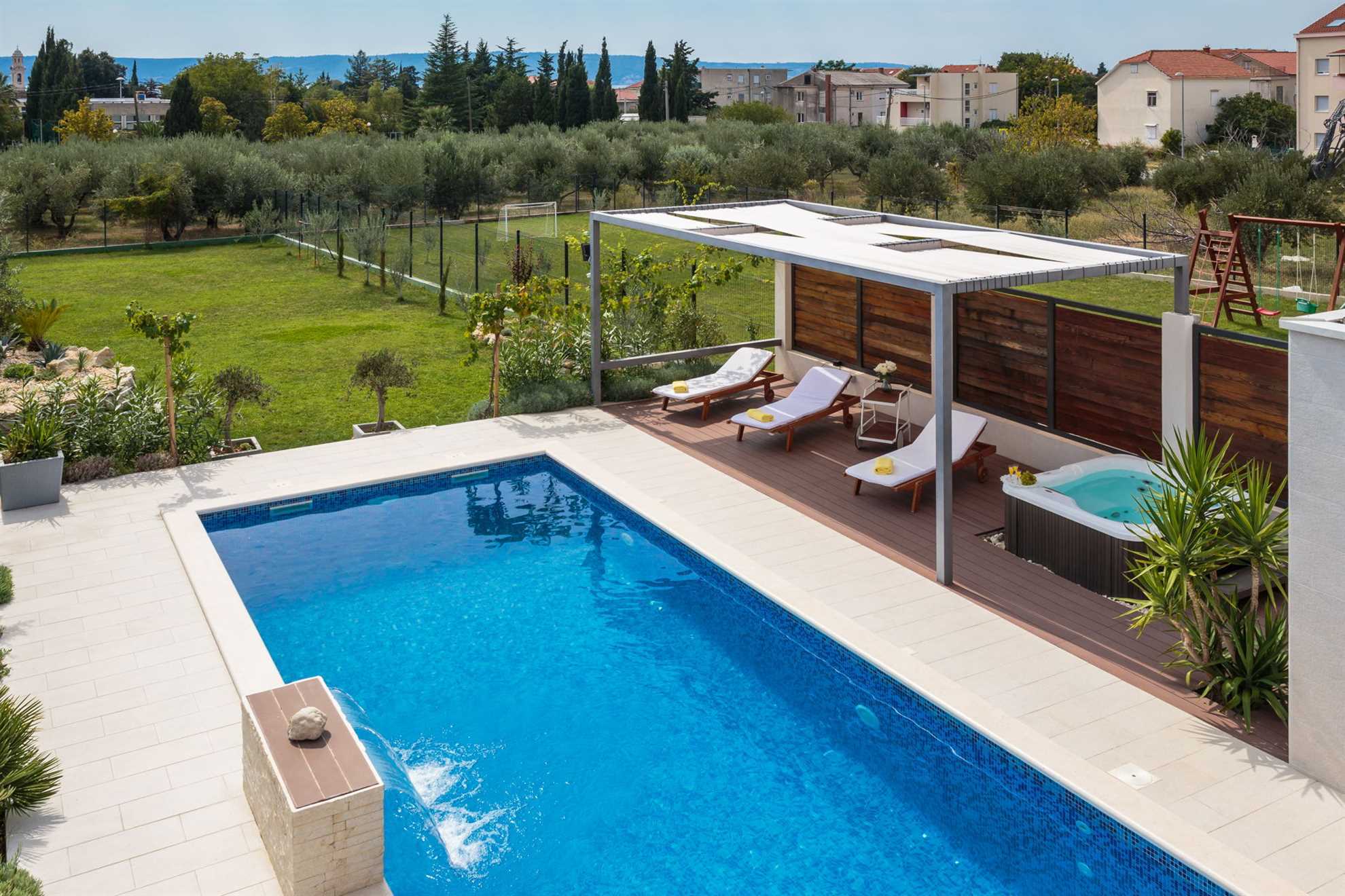 Luxury Villa White Oasis with Swimming Pool