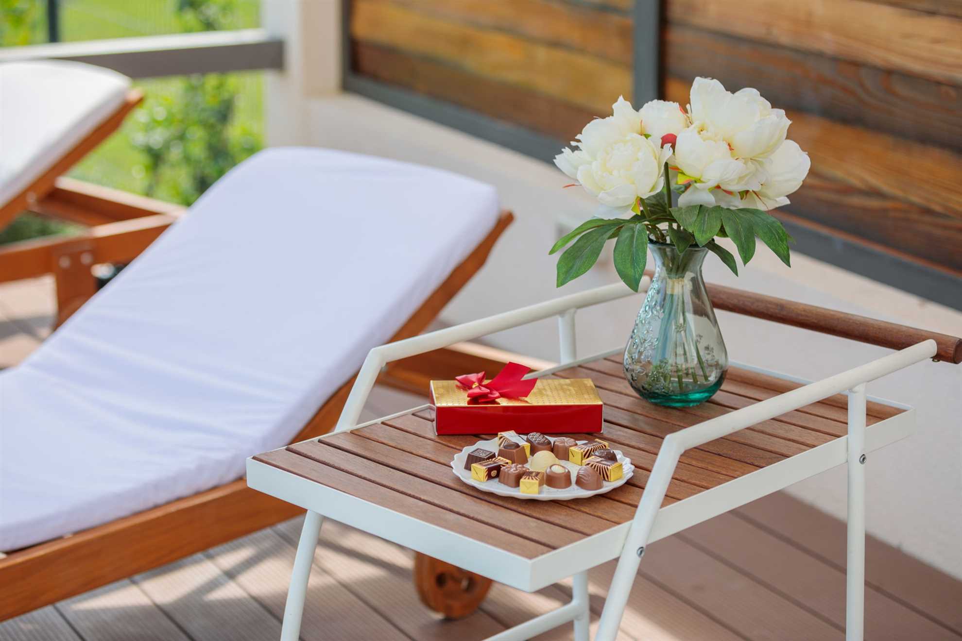 Luxury Villa White Oasis with Swimming Pool