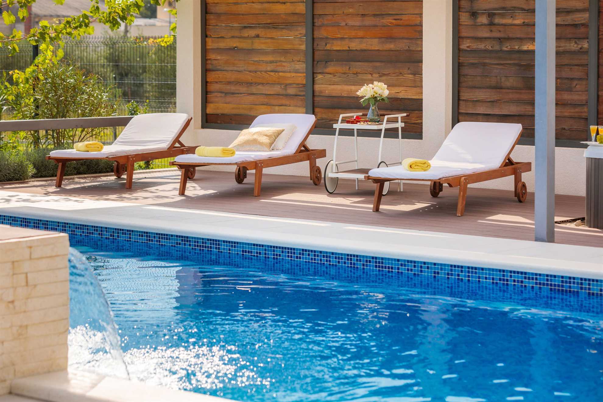 Luxury Villa White Oasis with Swimming Pool