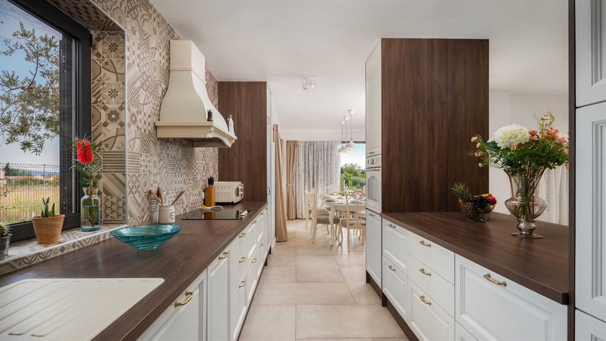 Luxury Villa White Oasis with Swimming Pool