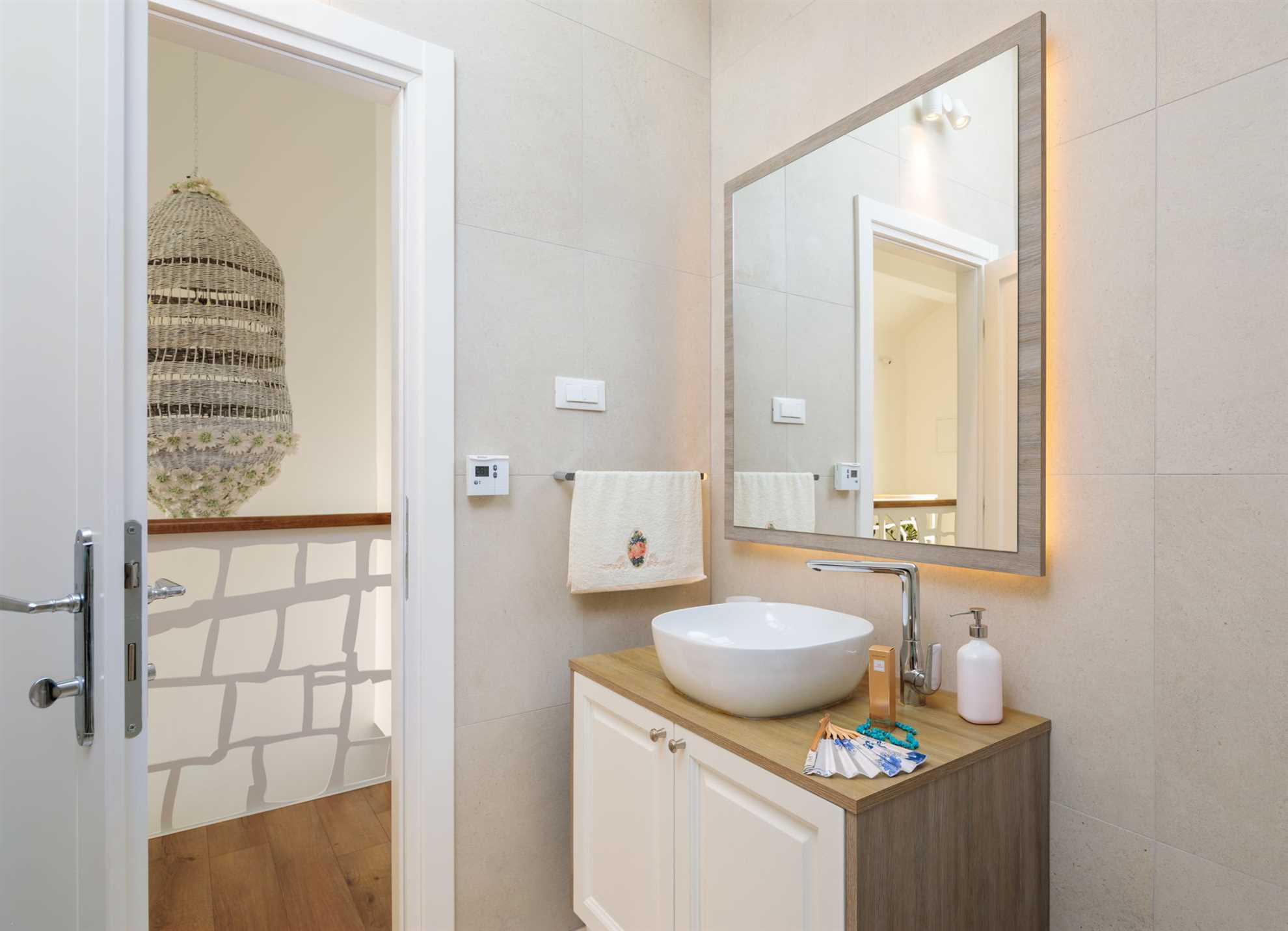 Luxury Villa White Oasis with Swimming Pool
