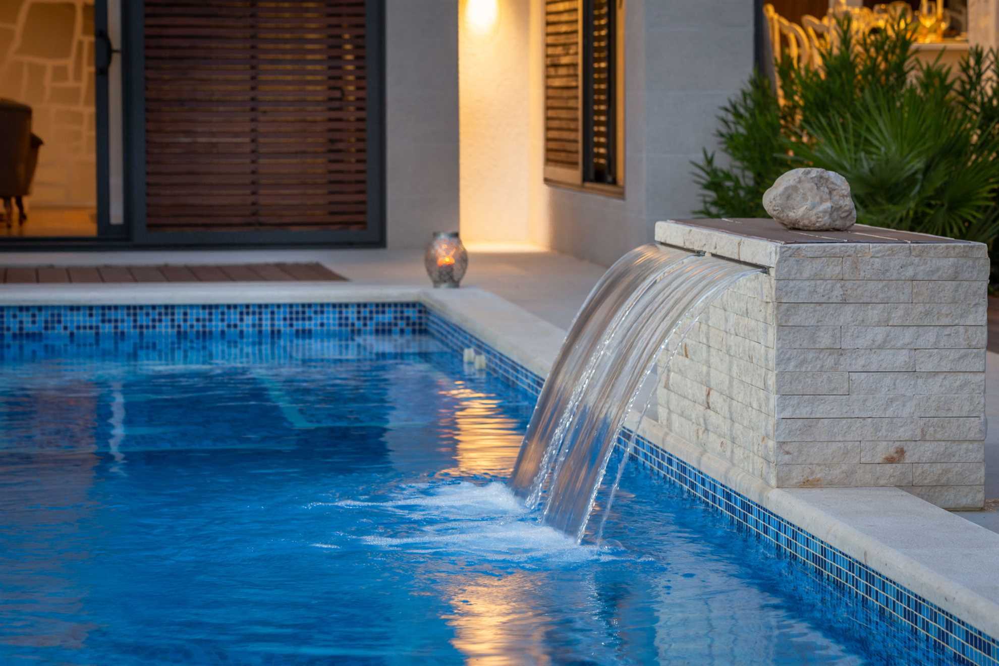 Luxury Villa White Oasis with Swimming Pool