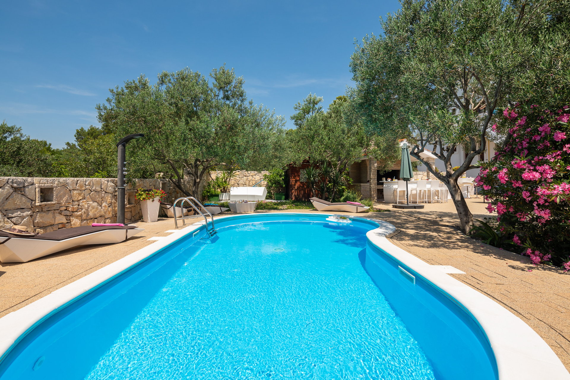 Luxury Villa Bella Vista with Swimming Pool