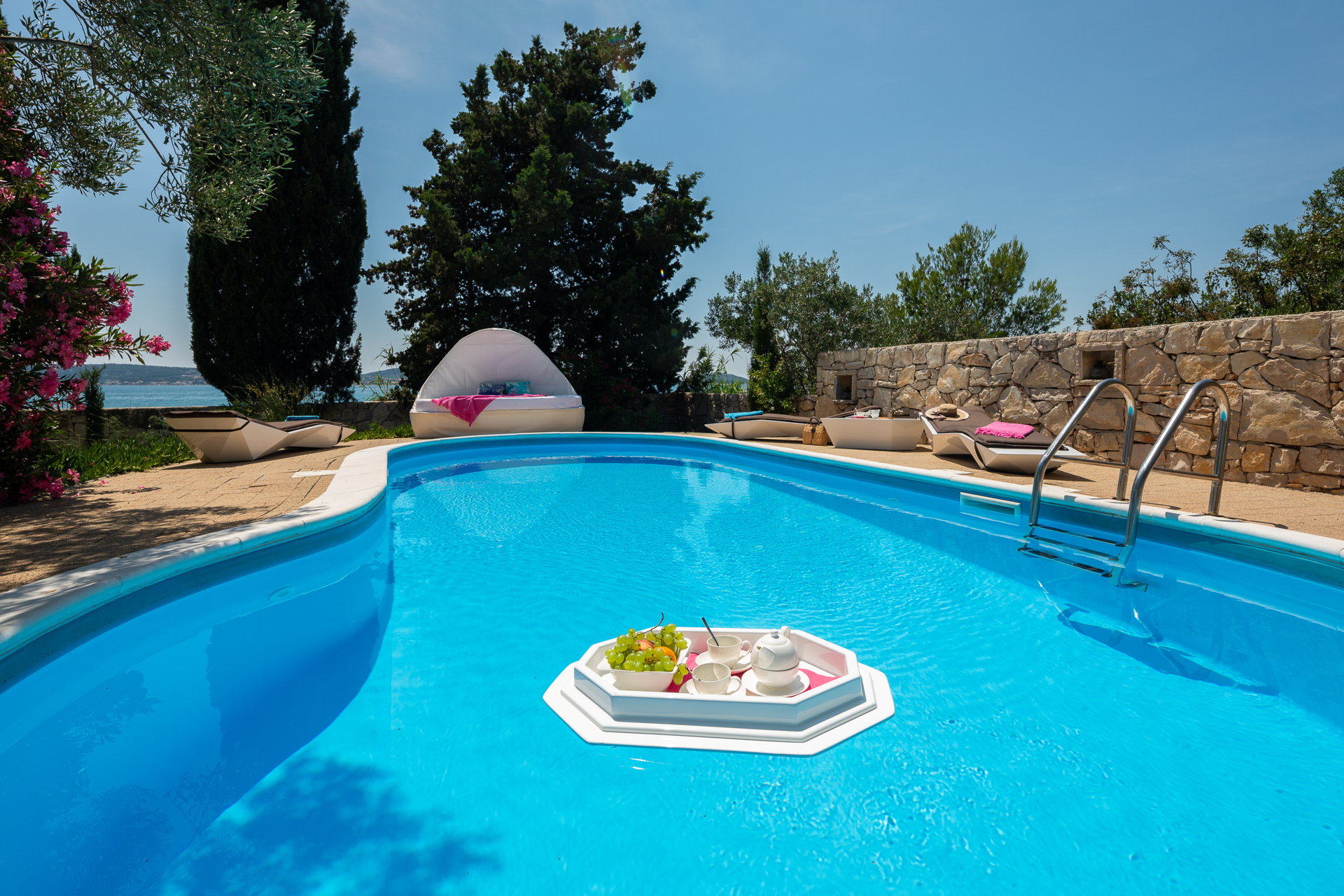 Luxury Villa Bella Vista with Swimming Pool