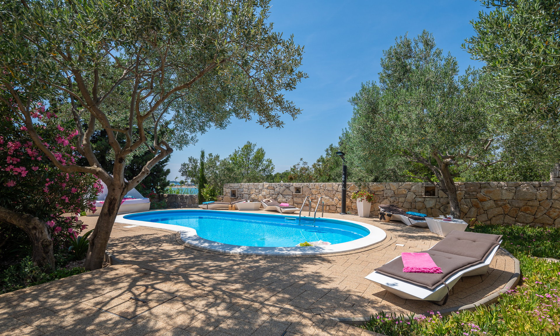 Luxury Villa Bella Vista with Swimming Pool