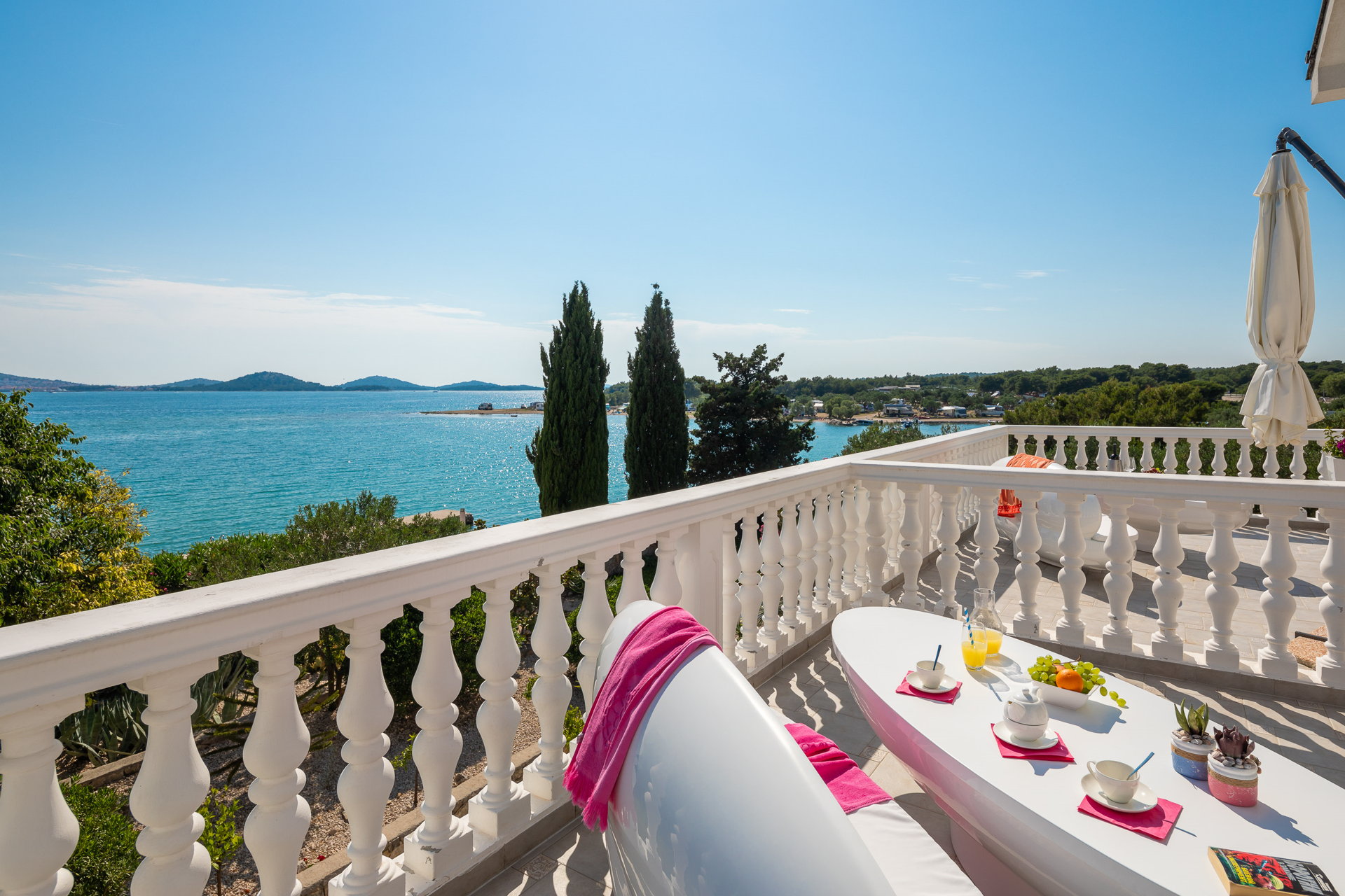 Luxury Villa Bella Vista with Swimming Pool