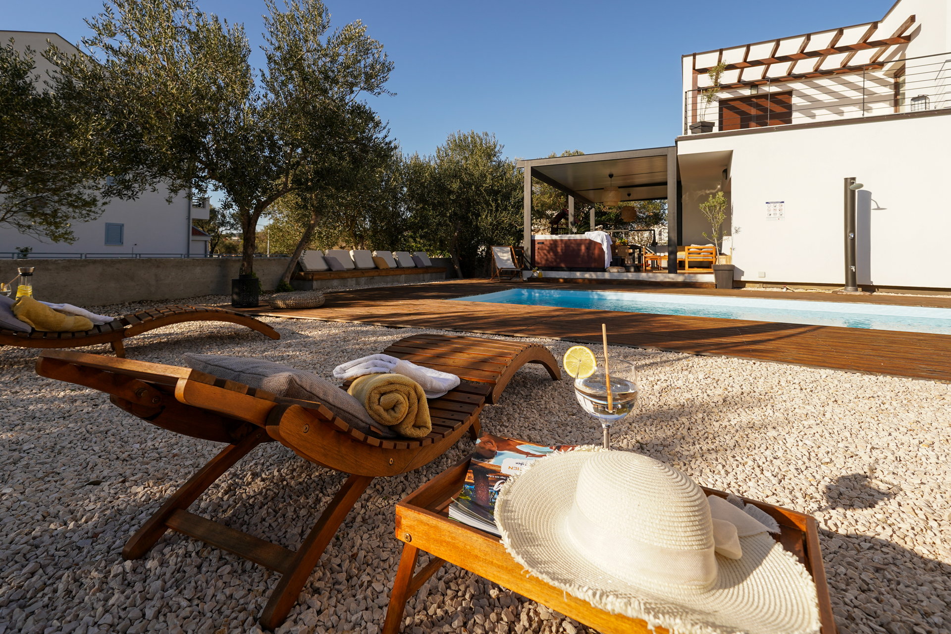 Villa Fusion with Pool