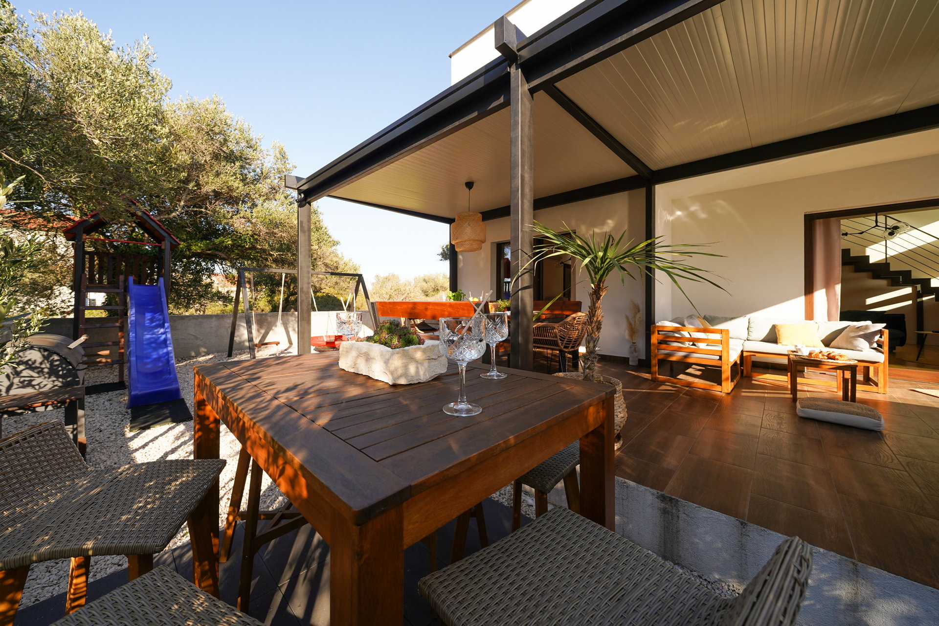 Villa Fusion with Pool