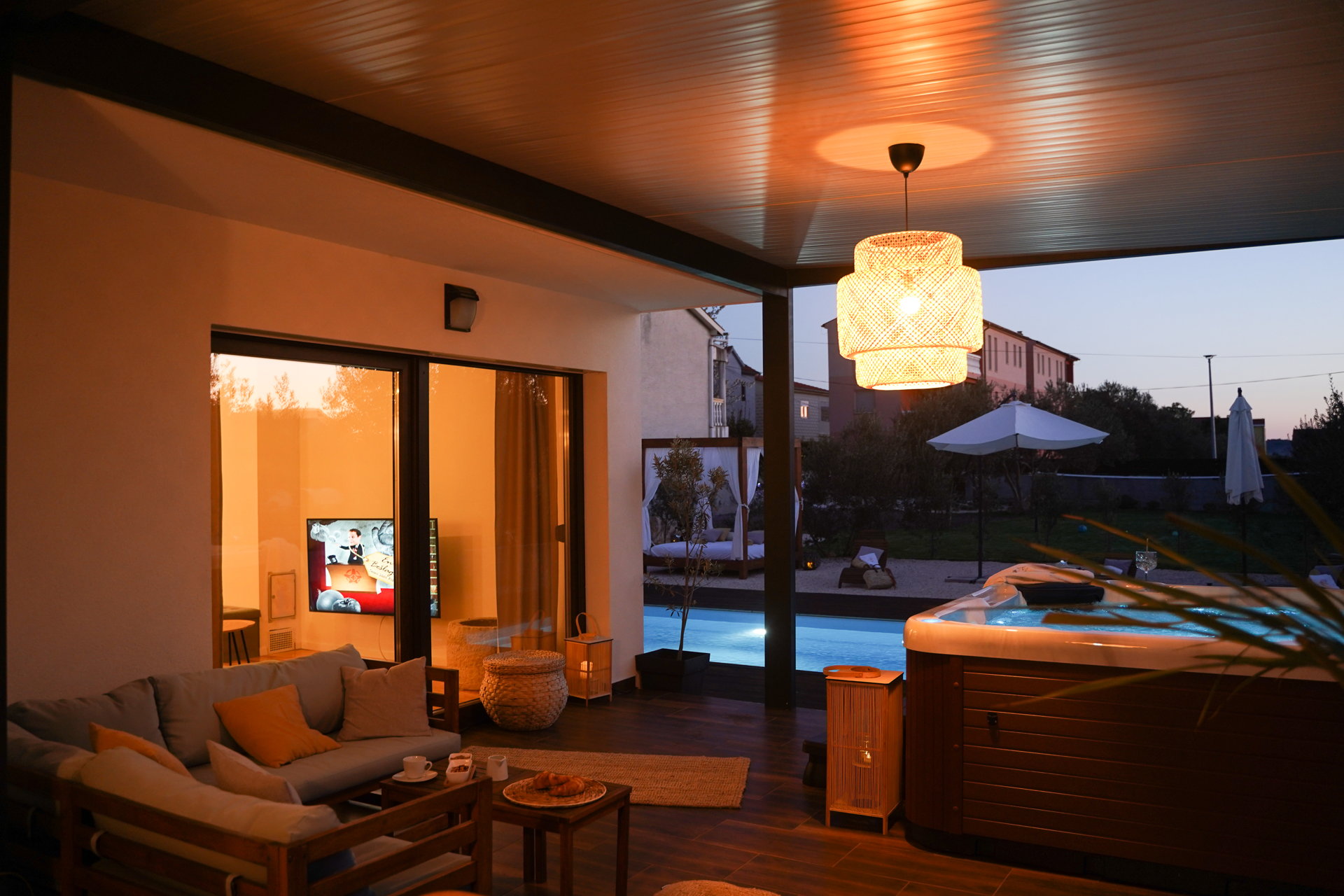 Villa Fusion with Pool