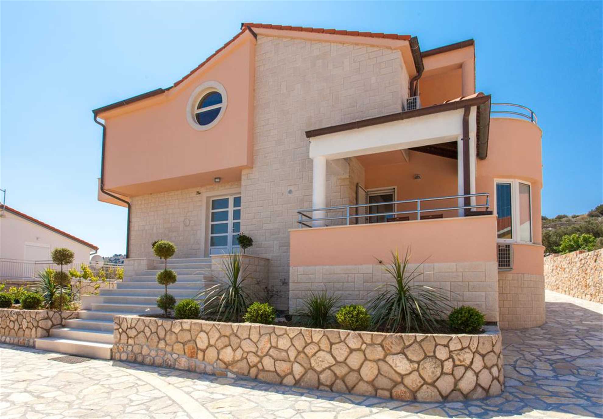 Villa Anfiteatro Adriatico with Pool