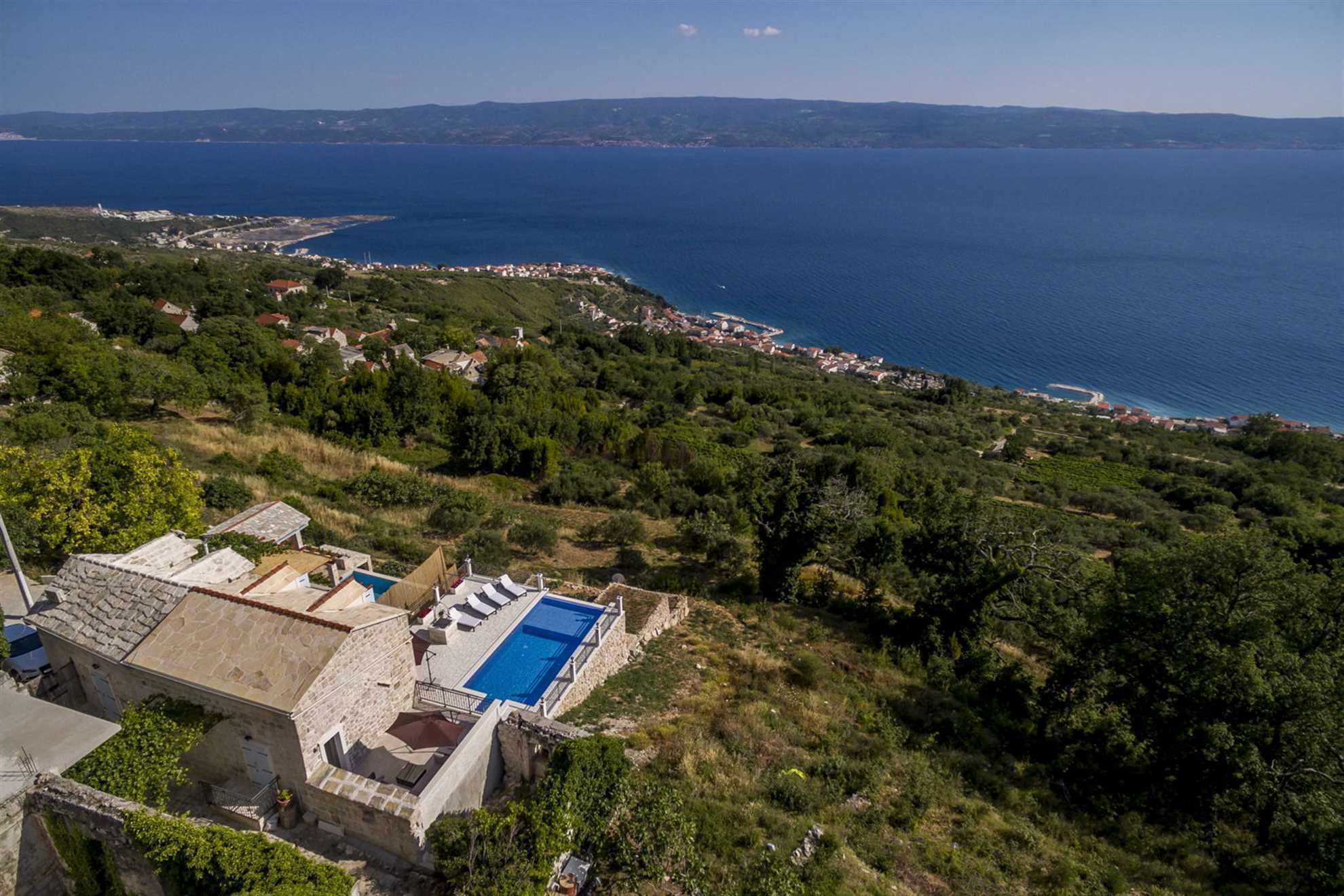 Villa Salut la Mer with Infinity Pool