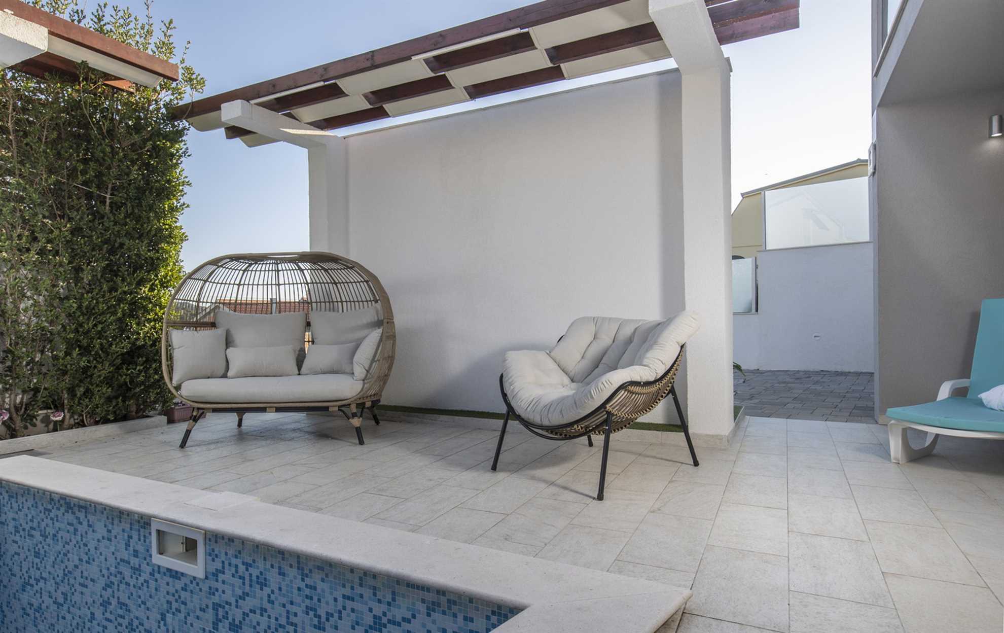 Luxury Villa Rising Sun with Pool