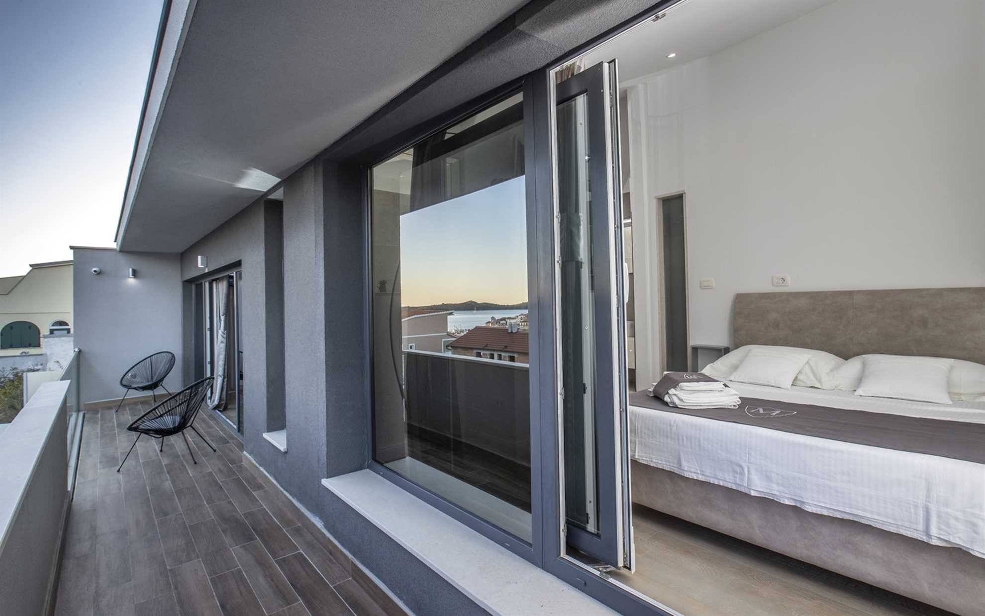 Luxury Villa Rising Sun with Pool