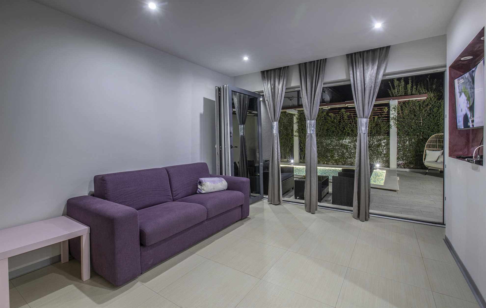 Luxury Villa Rising Sun with Pool