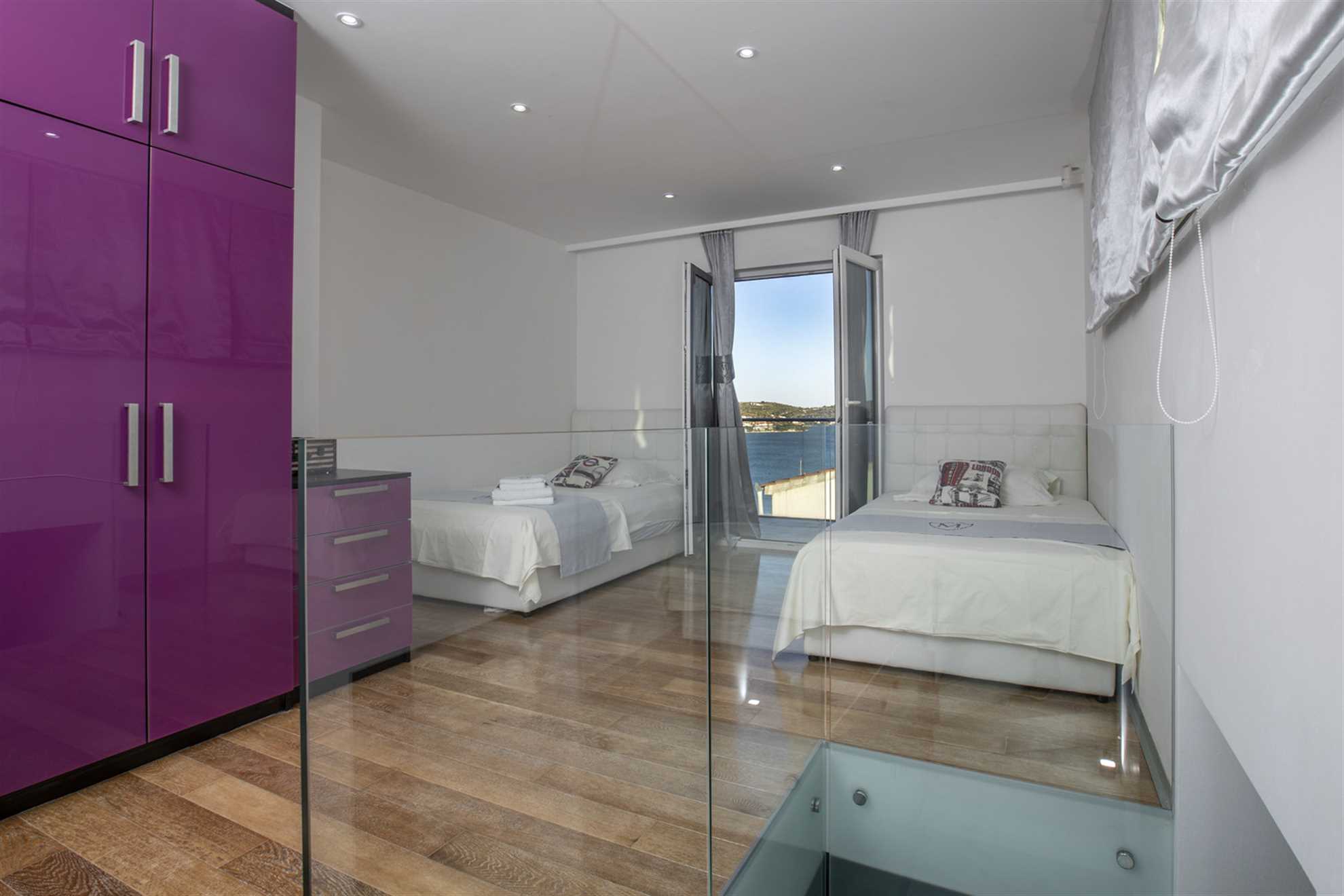 Luxury Villa Rising Sun with Pool