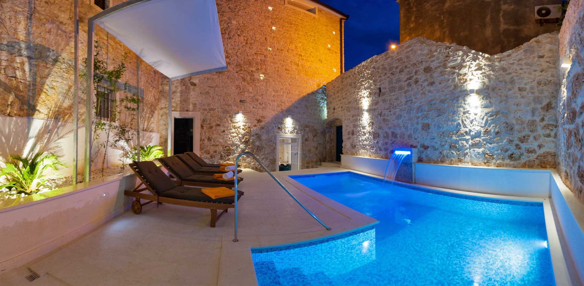 Image of Luxury Villa Old Story with Pool