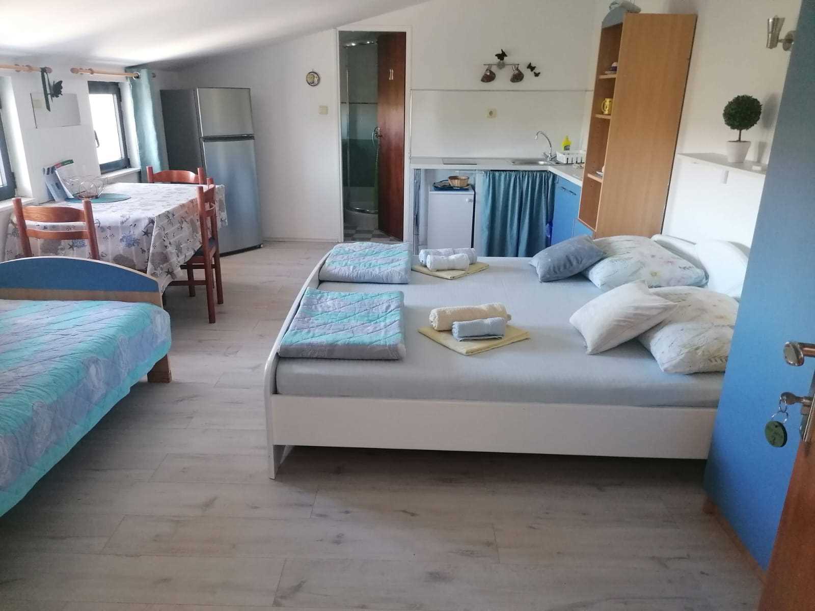 Joy Studio 3 with private parking