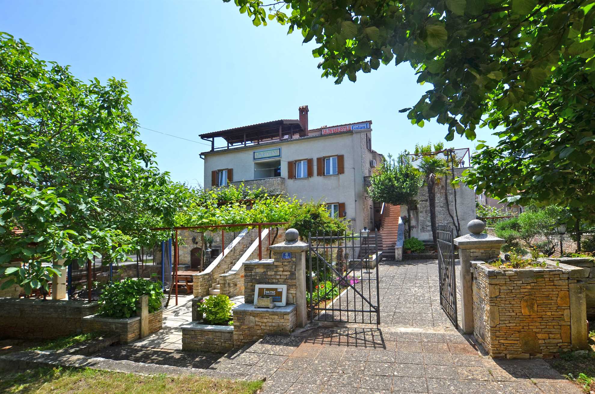 Galant Apartment 7 with balcony