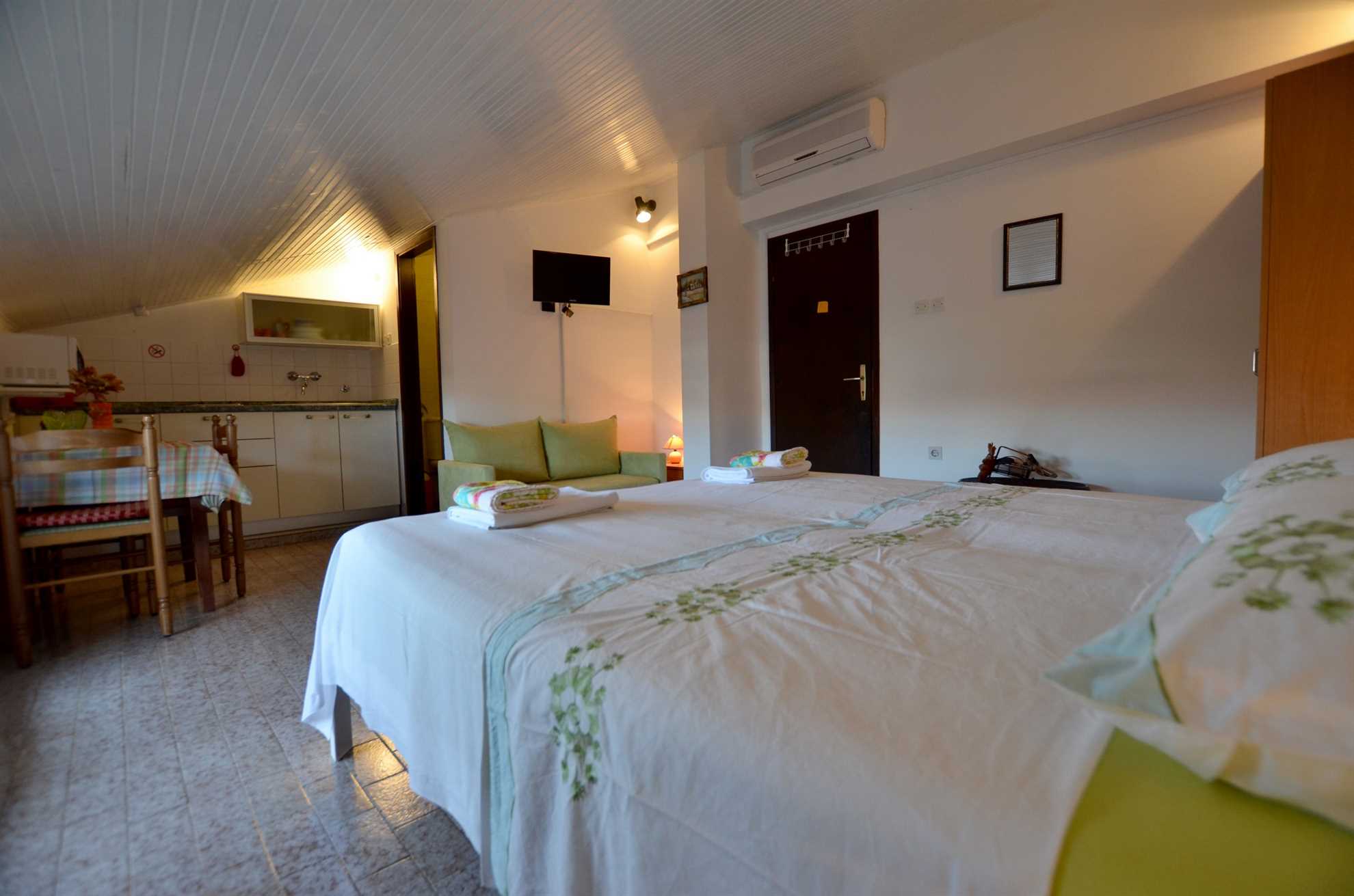 Galant studio 8 with balcony