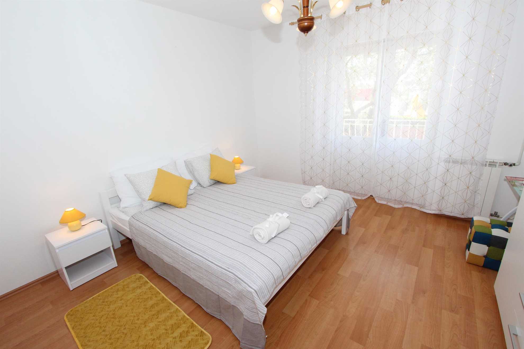 PAULINIC Two-Bedroom Apartment