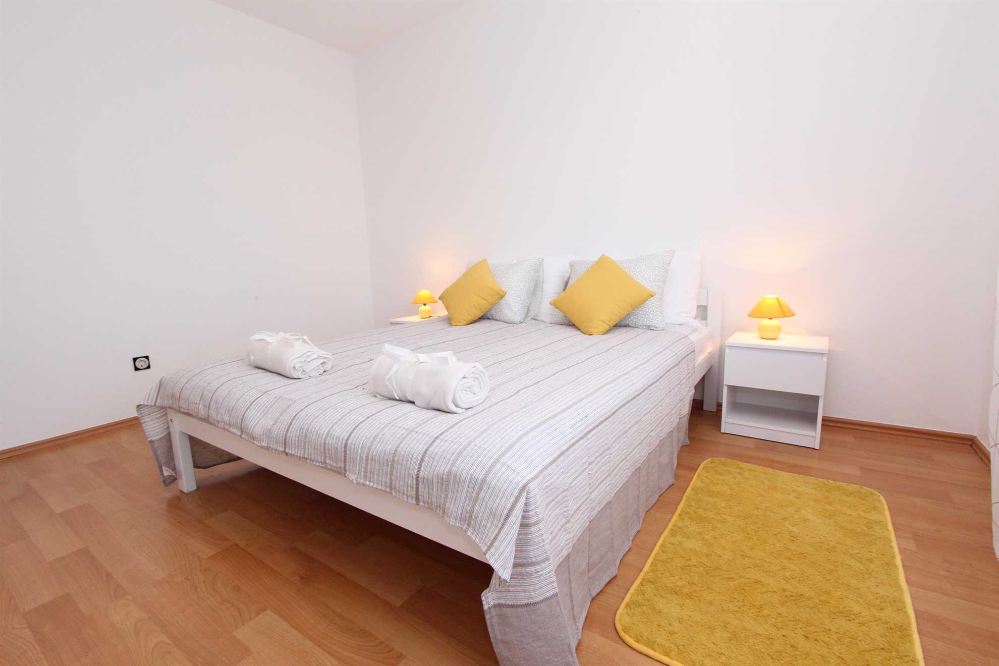 PAULINIC Two-Bedroom Apartment