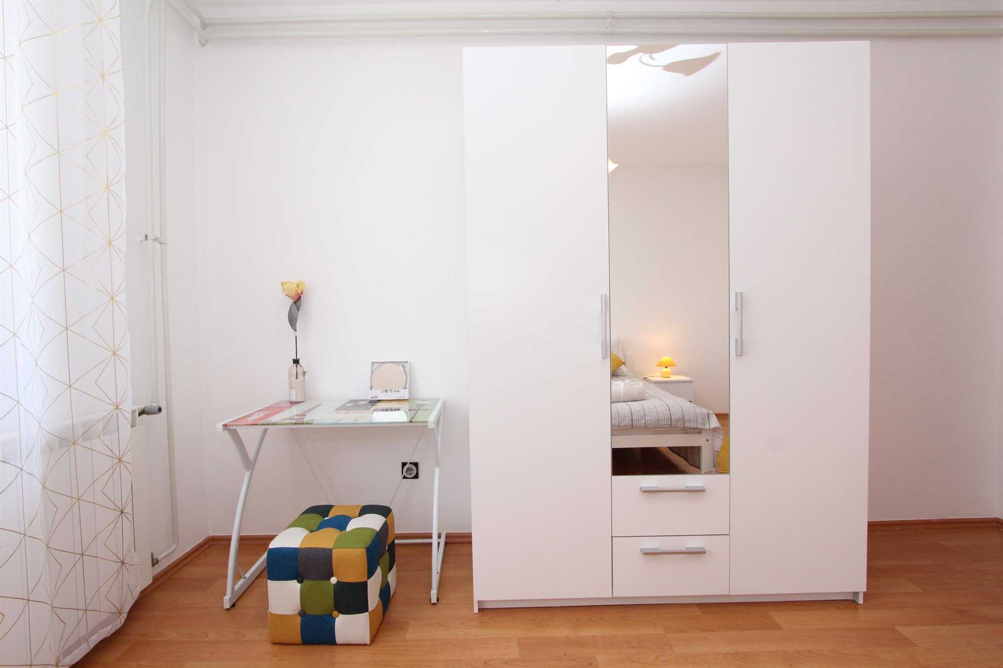 PAULINIC Two-Bedroom Apartment