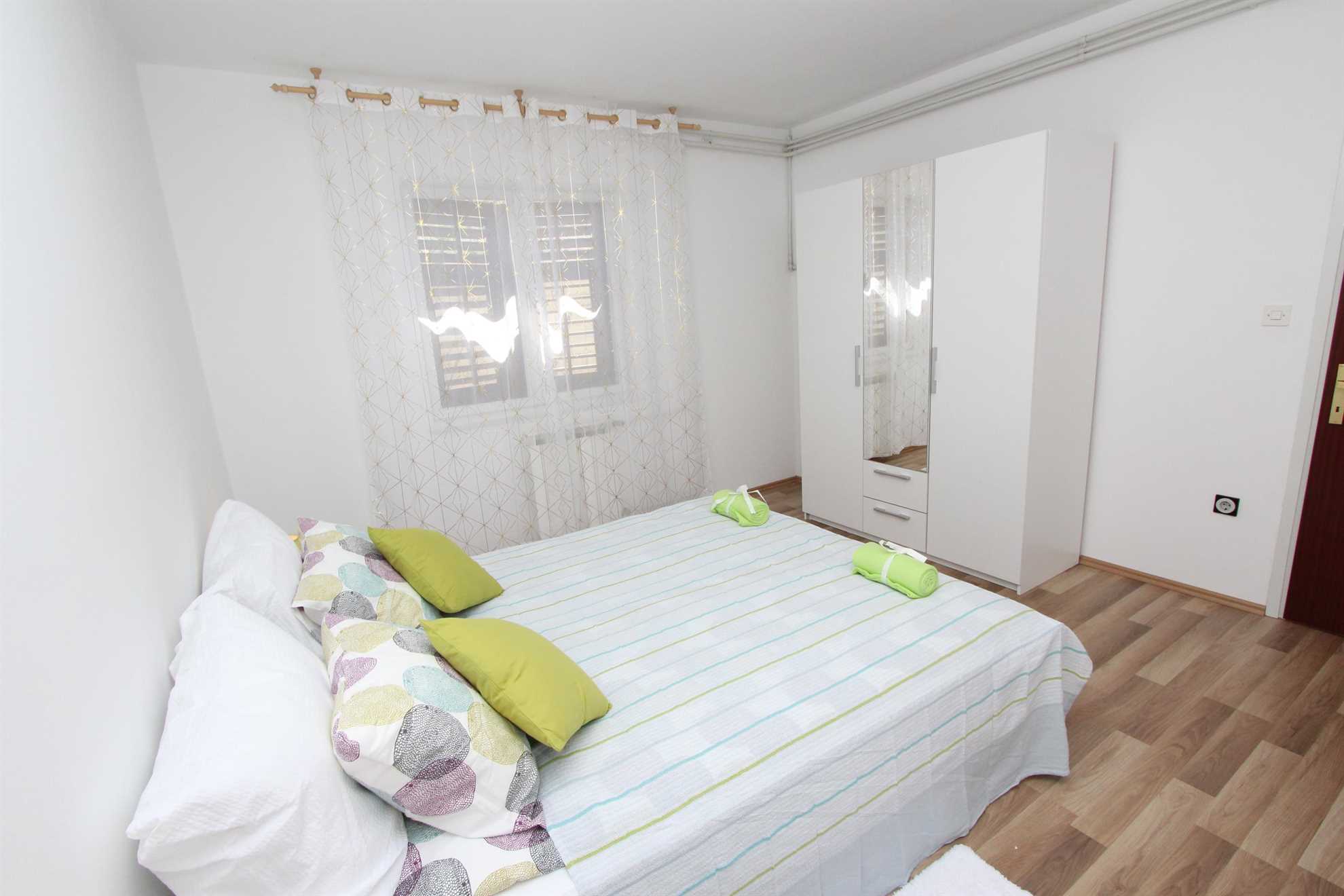 PAULINIC Two-Bedroom Apartment