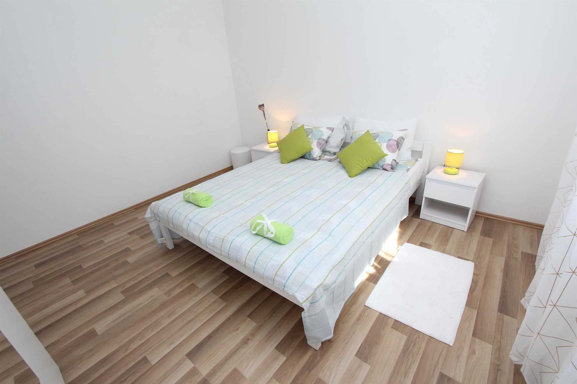 PAULINIC Two-Bedroom Apartment
