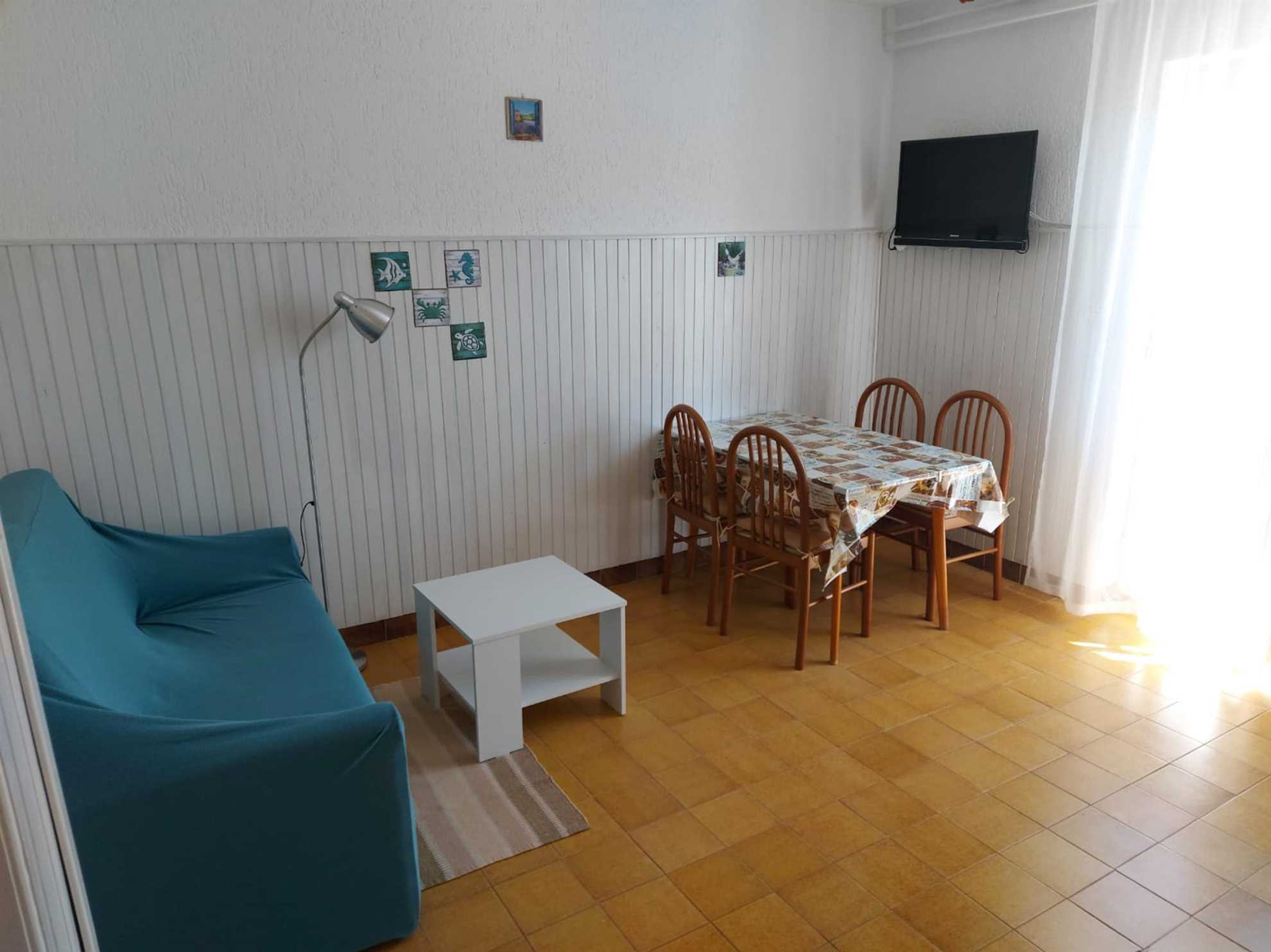 PAULINIC Two-Bedroom Apartment