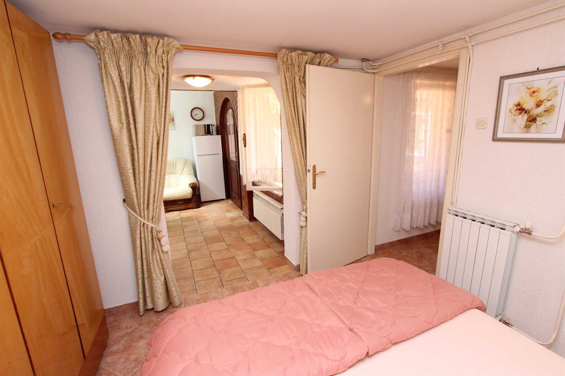 LUCU Two-Bedroom Apartment (manji)