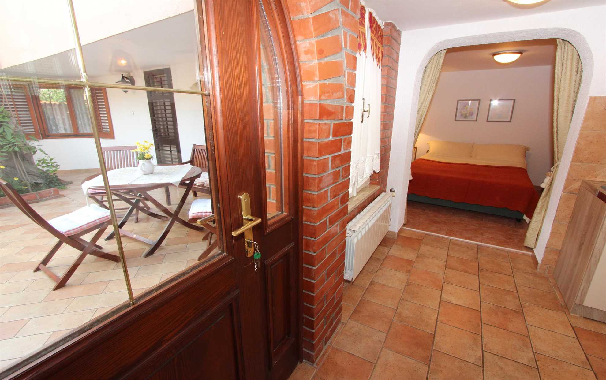 LUCU Two-Bedroom Apartment (manji)