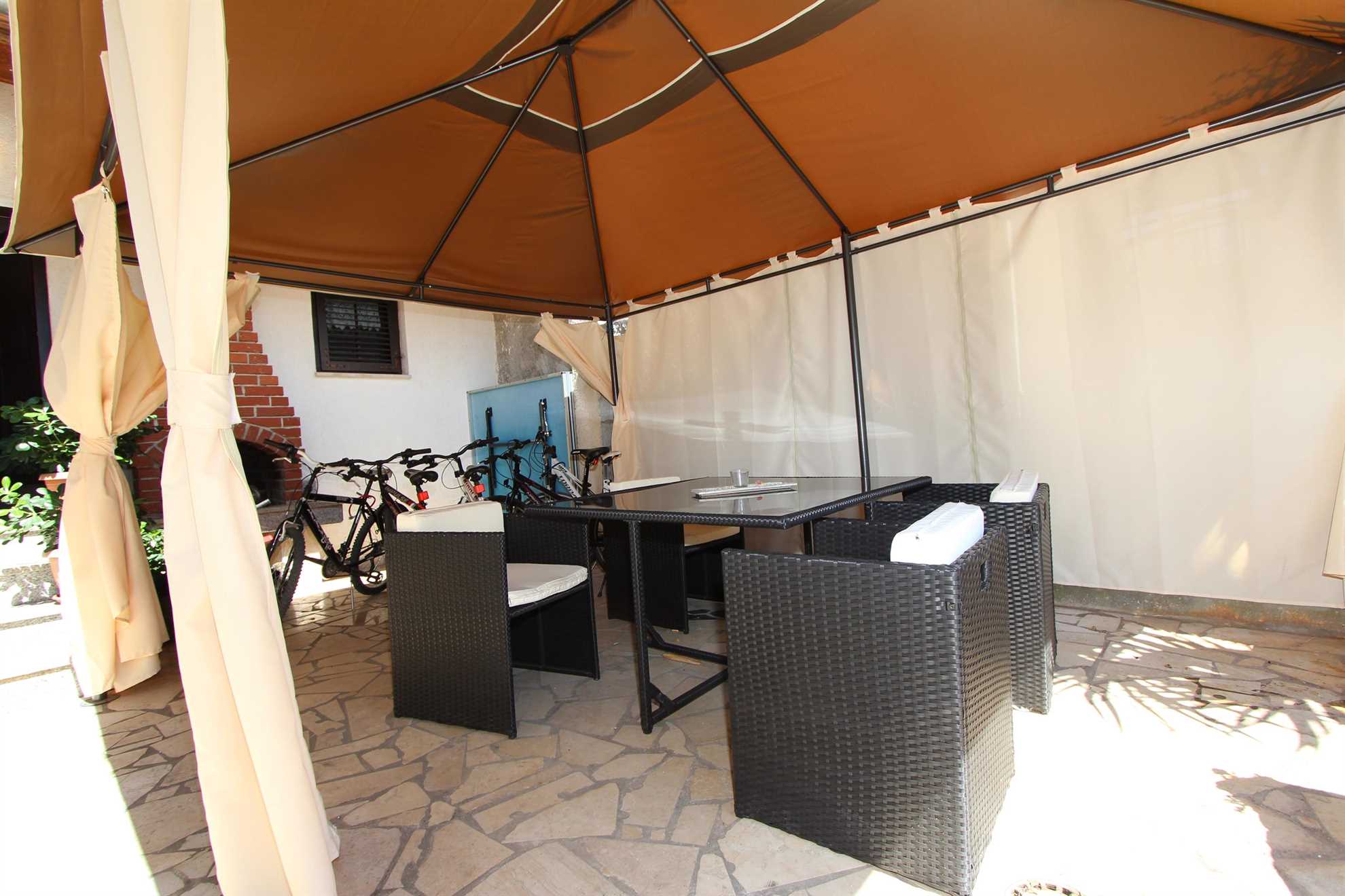 NOELLA MIA One-Bedroom Apartment