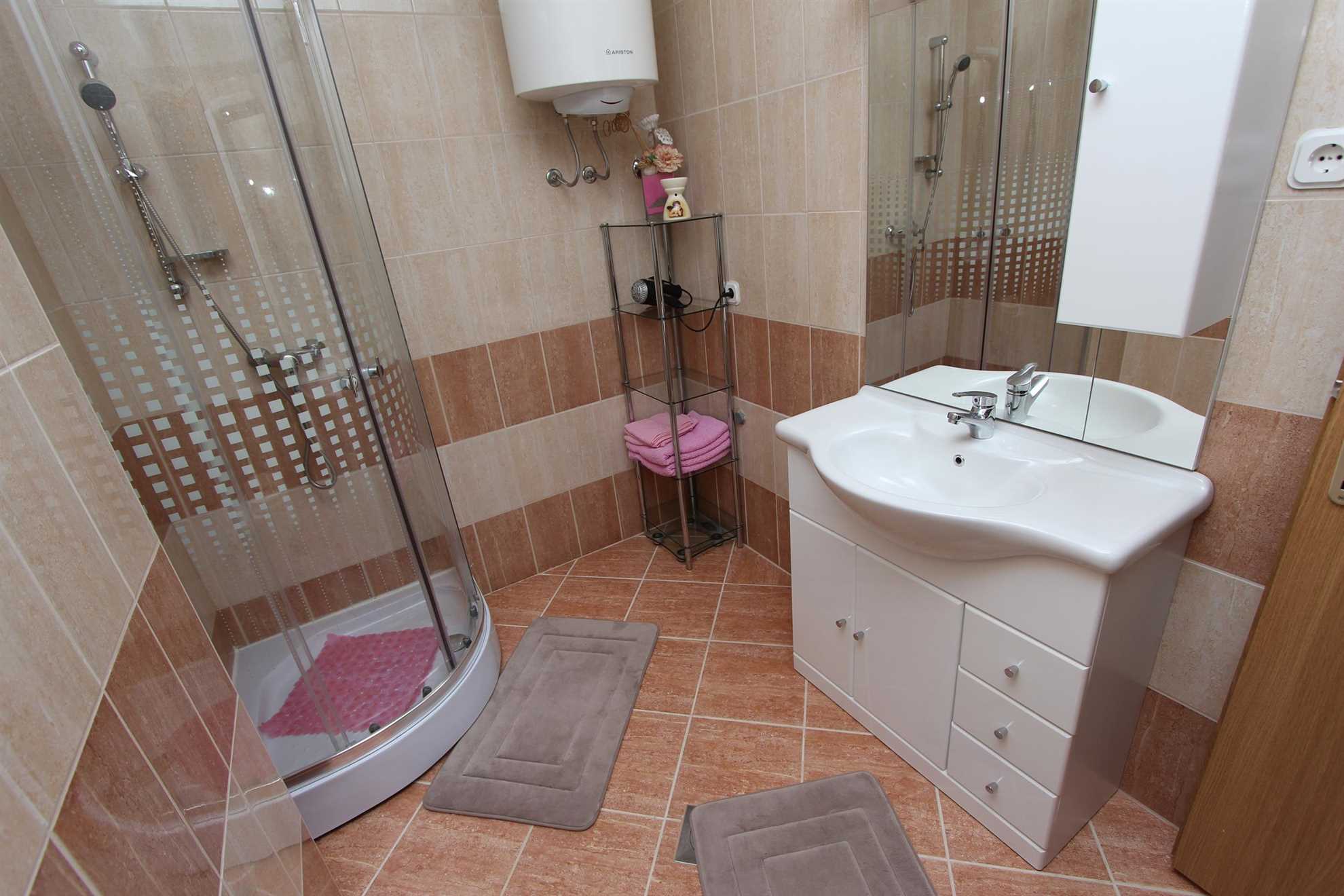NOELLA MIA One-Bedroom Apartment