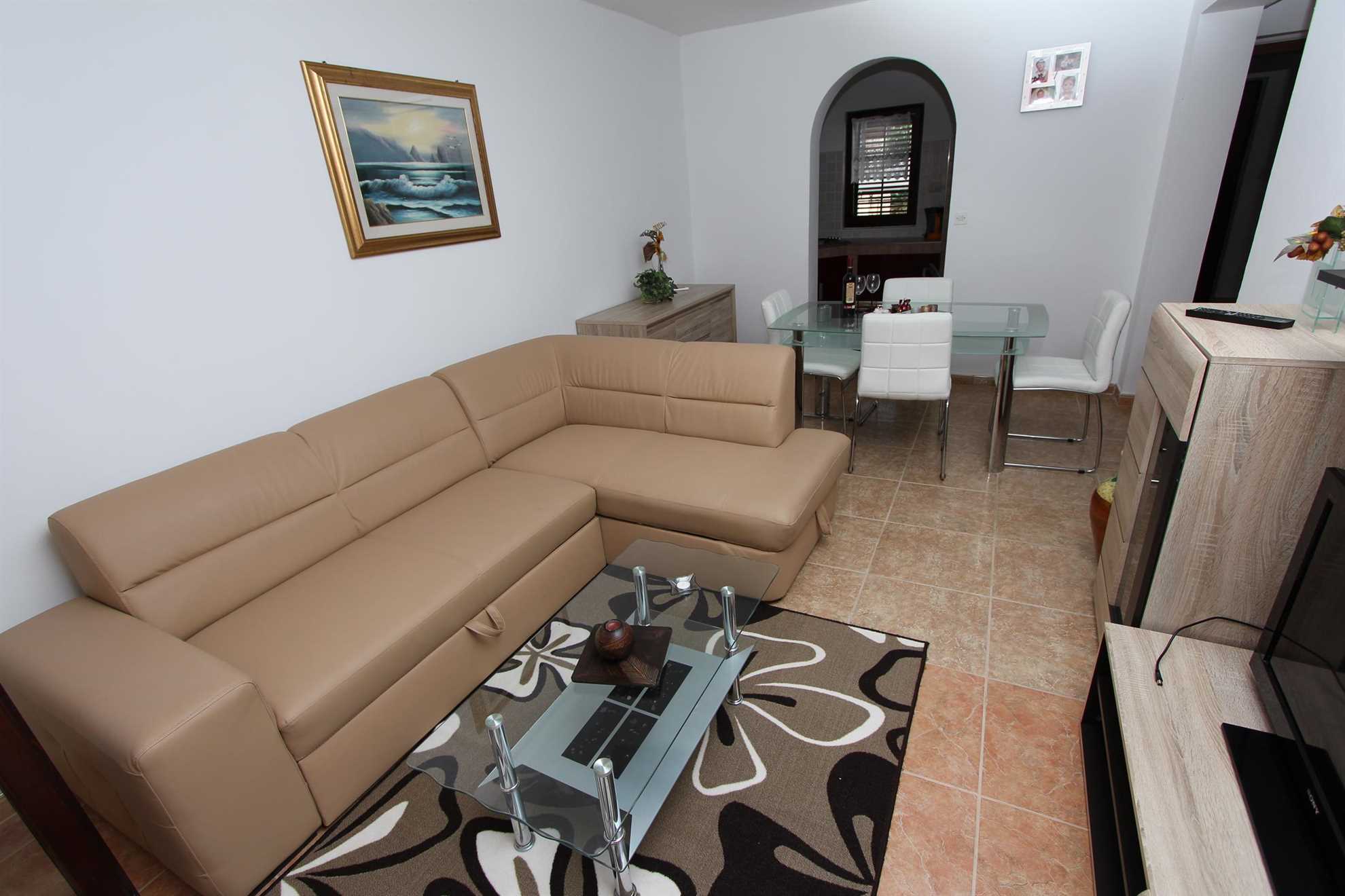 NOELLA MIA One-Bedroom Apartment