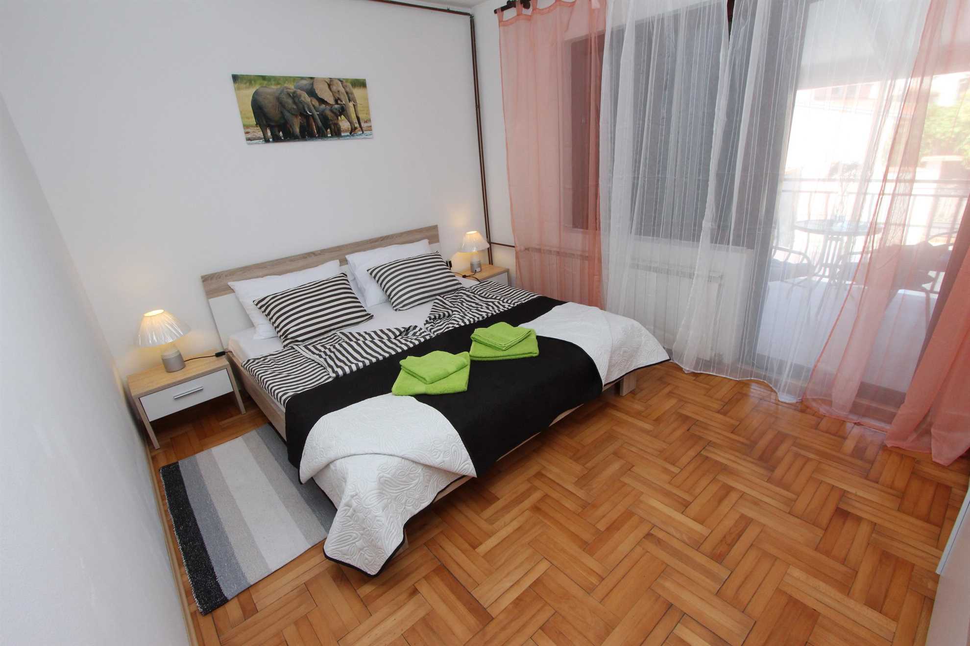 NOELLA MIA One-Bedroom Apartment