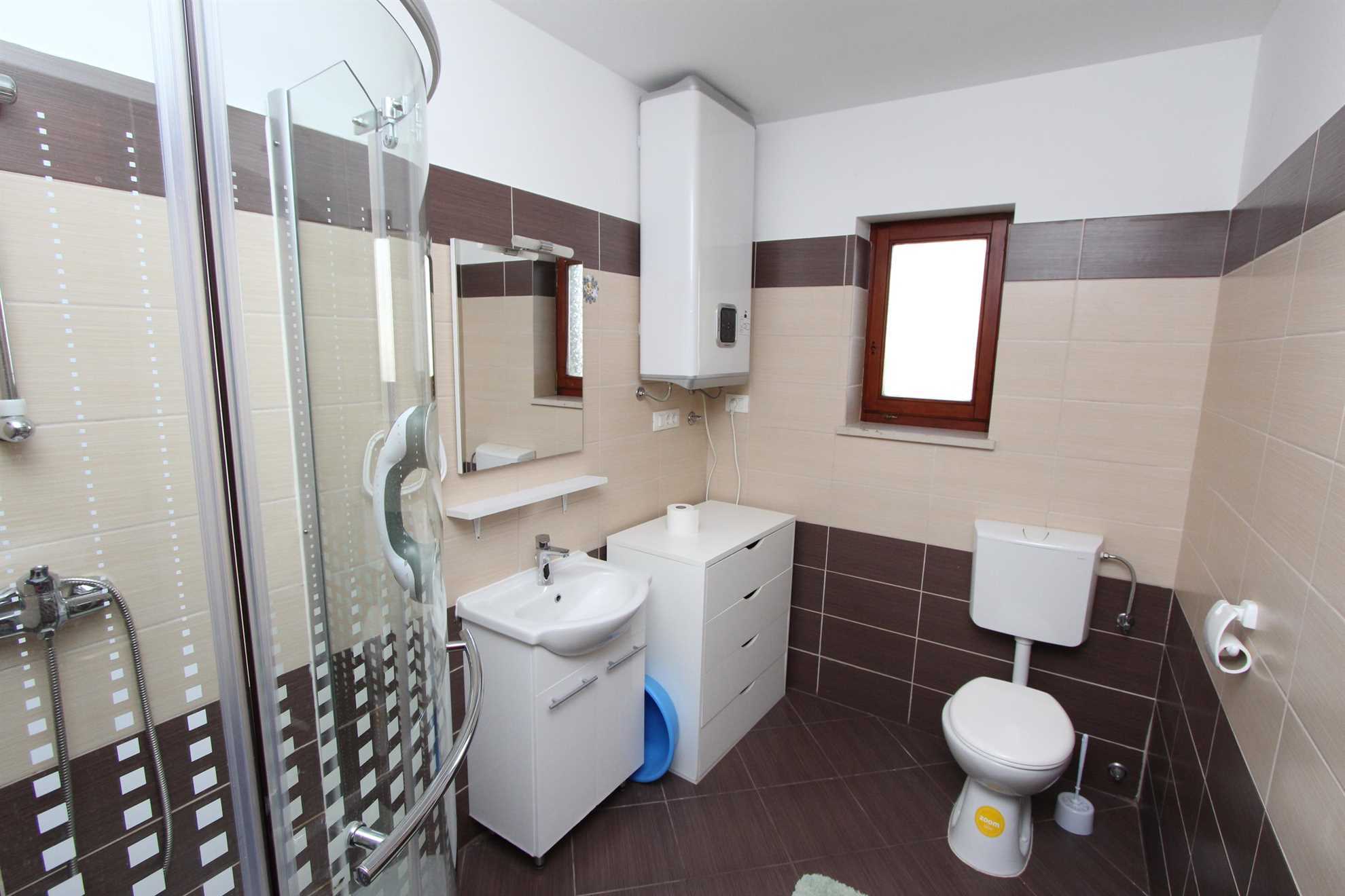 RUBIL One-Bedroom Apartment 3