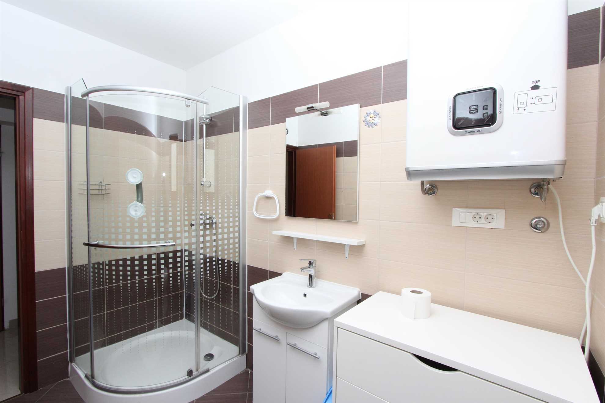 RUBIL One-Bedroom Apartment 3