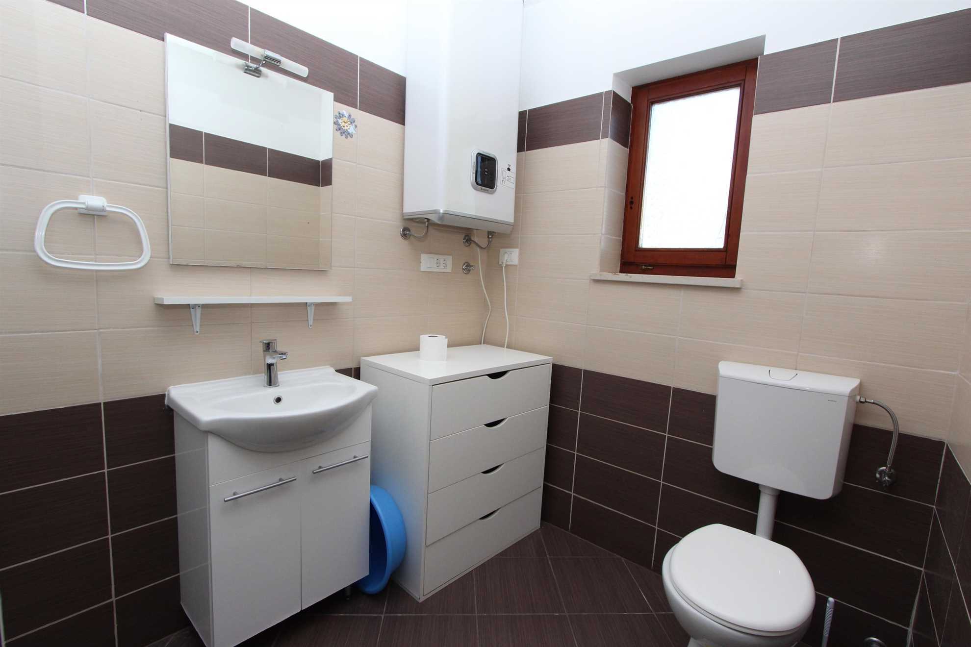RUBIL One-Bedroom Apartment 3
