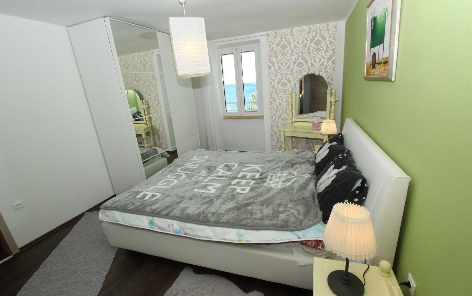 EL CORSARO 2 One-Bedroom Apartment with Sea View