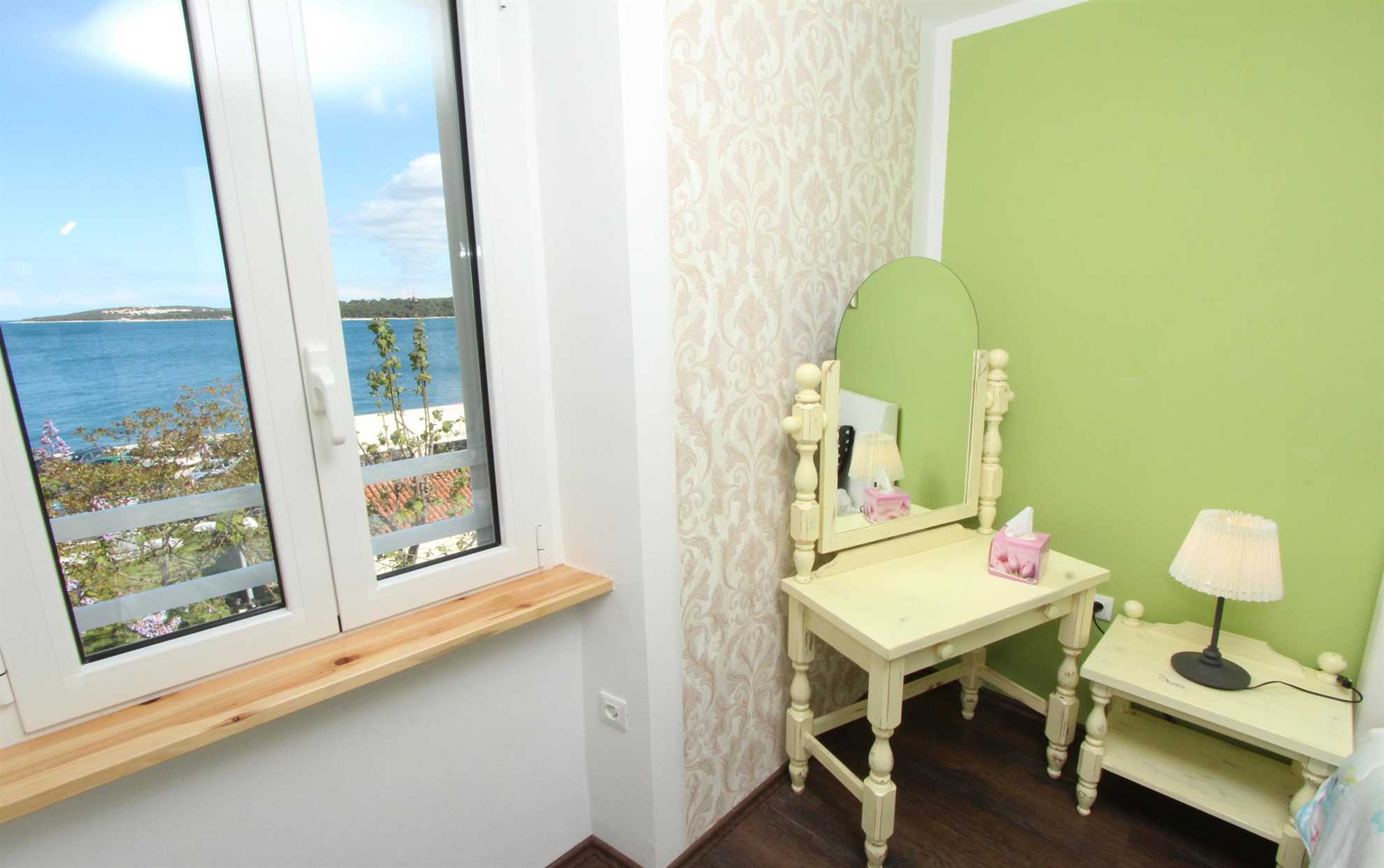 EL CORSARO 2 One-Bedroom Apartment with Sea View