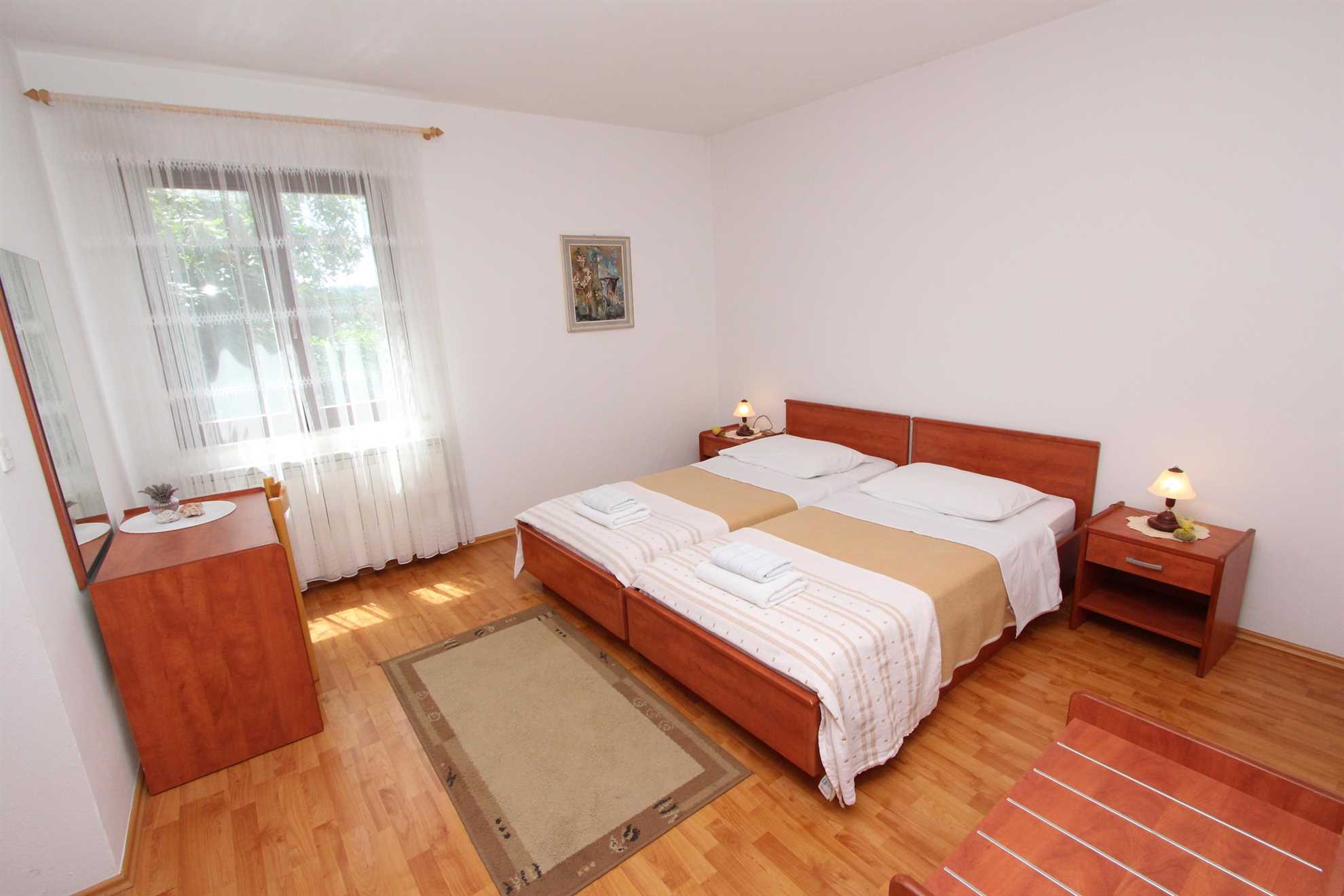 DINO One-Bedroom Apartment 12