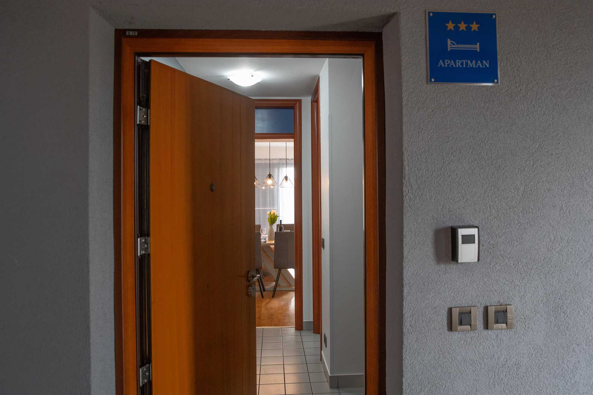 MOON Apartman sa 2 Spavaće Sobe