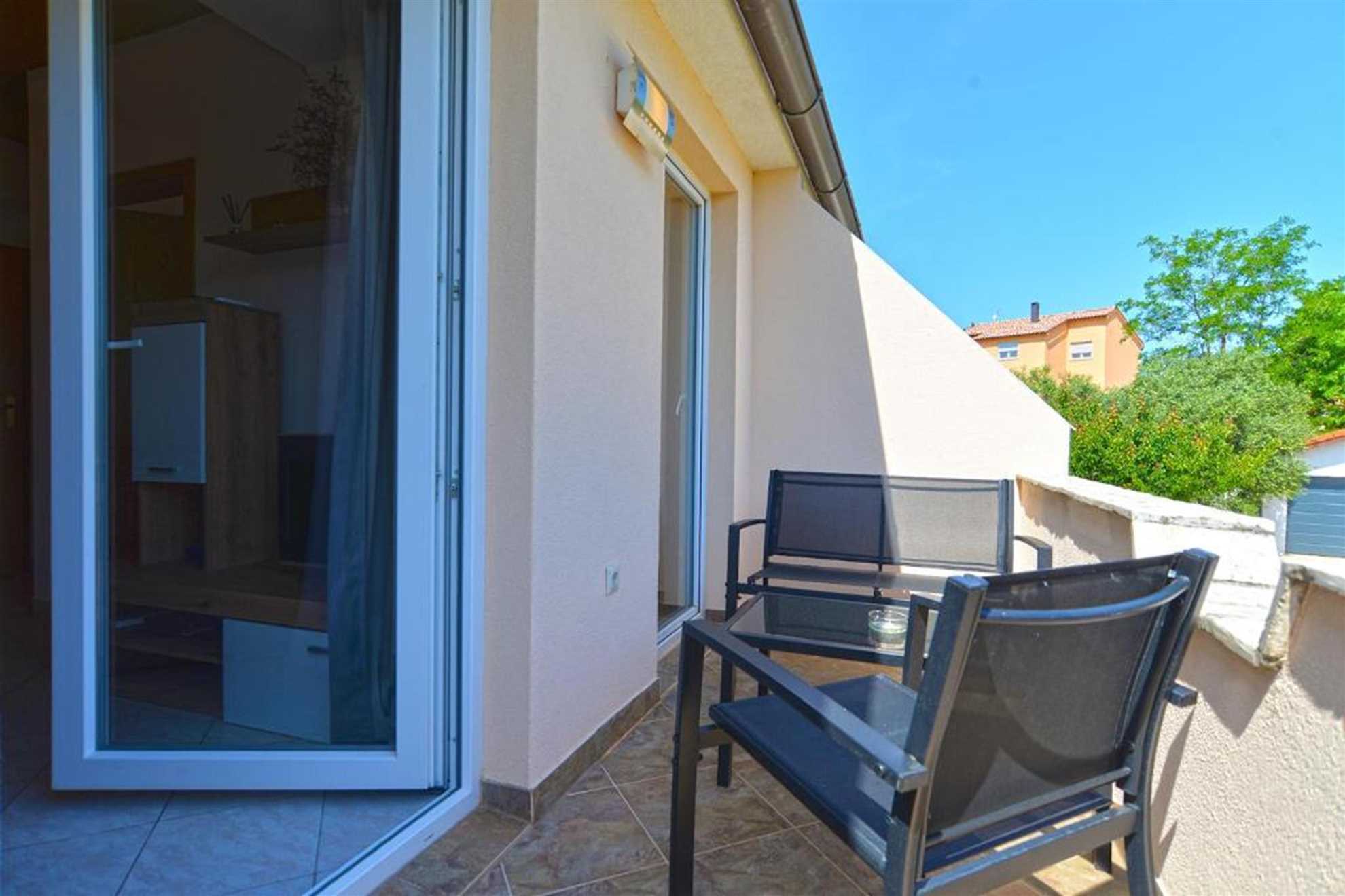 MARO Apartman sa 1 Spavaćom Sobom s Balkonom 1