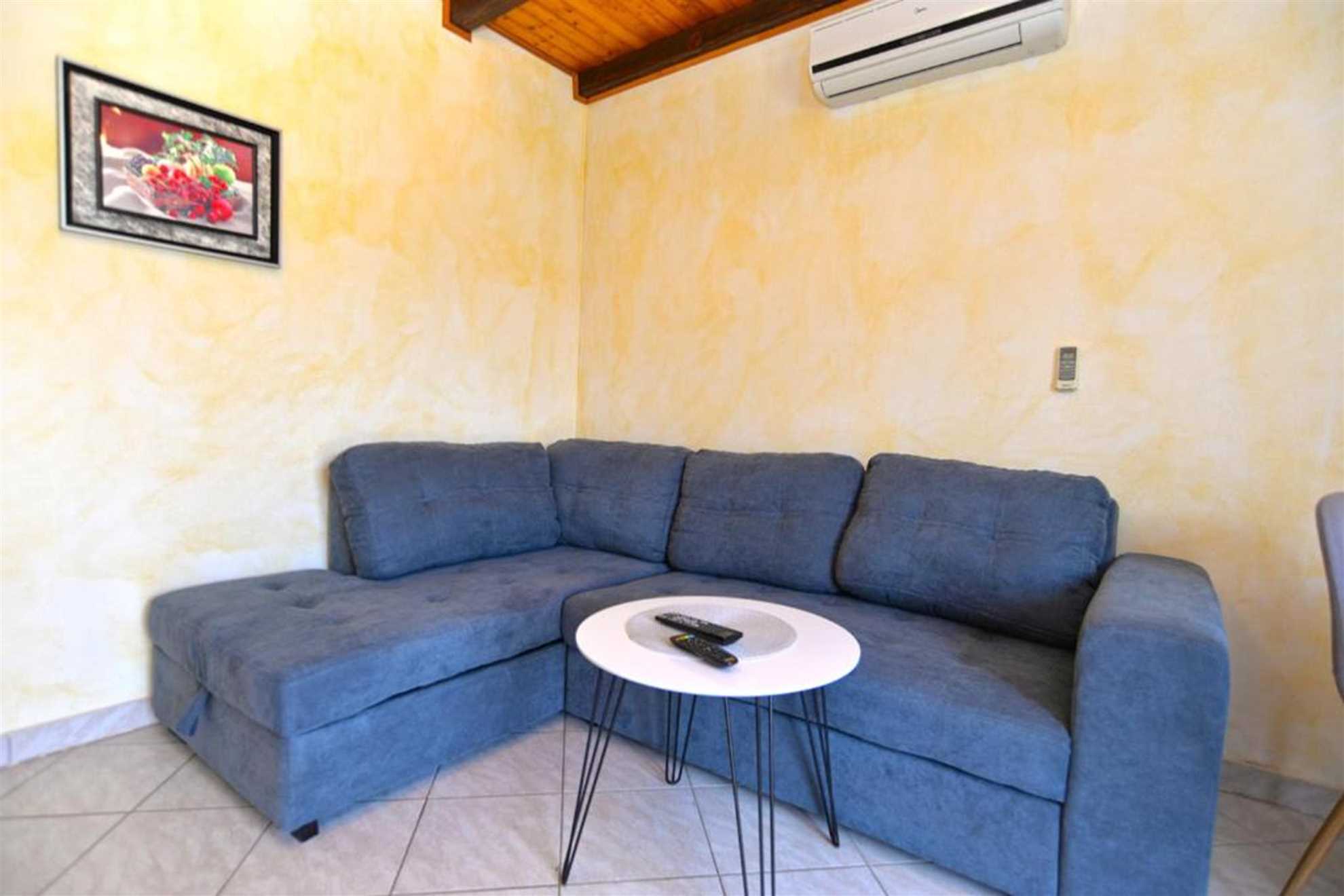 MARO Apartman sa 1 Spavaćom Sobom s Balkonom 2