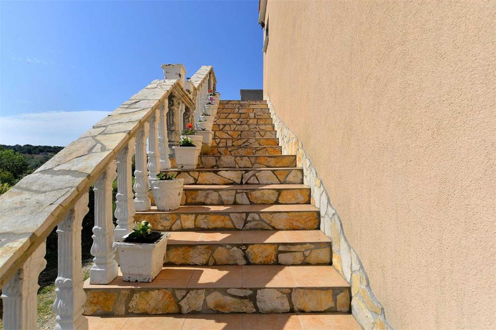 MARO Apartman sa 1 Spavaćom Sobom s Balkonom 2