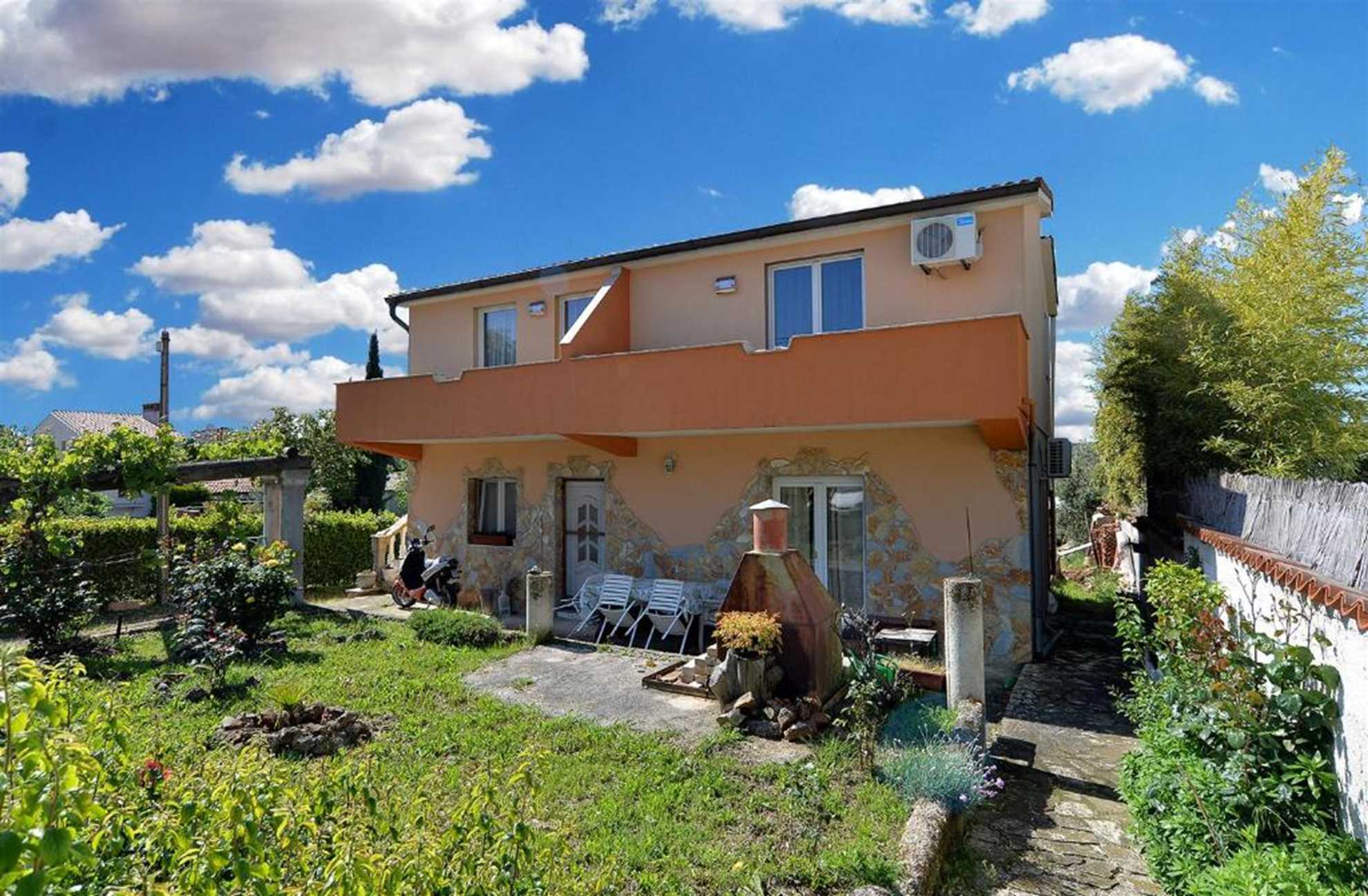 MARO Apartman sa 1 Spavaćom Sobom s Balkonom 2